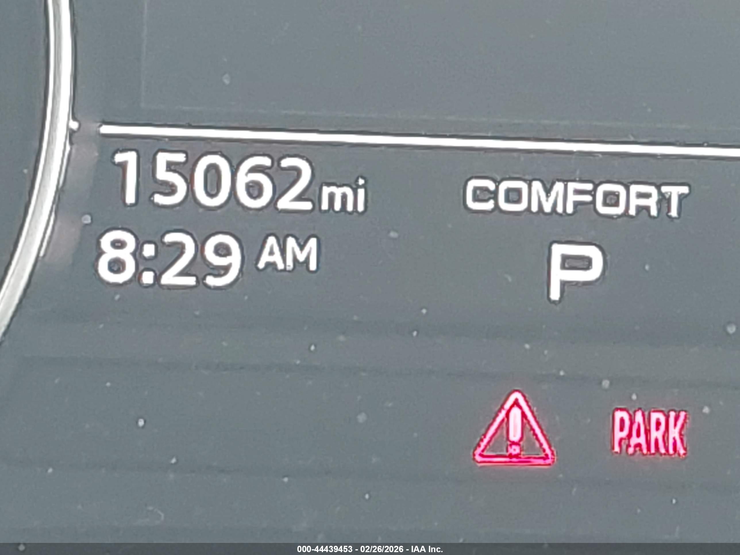 AUDI A4 image 7