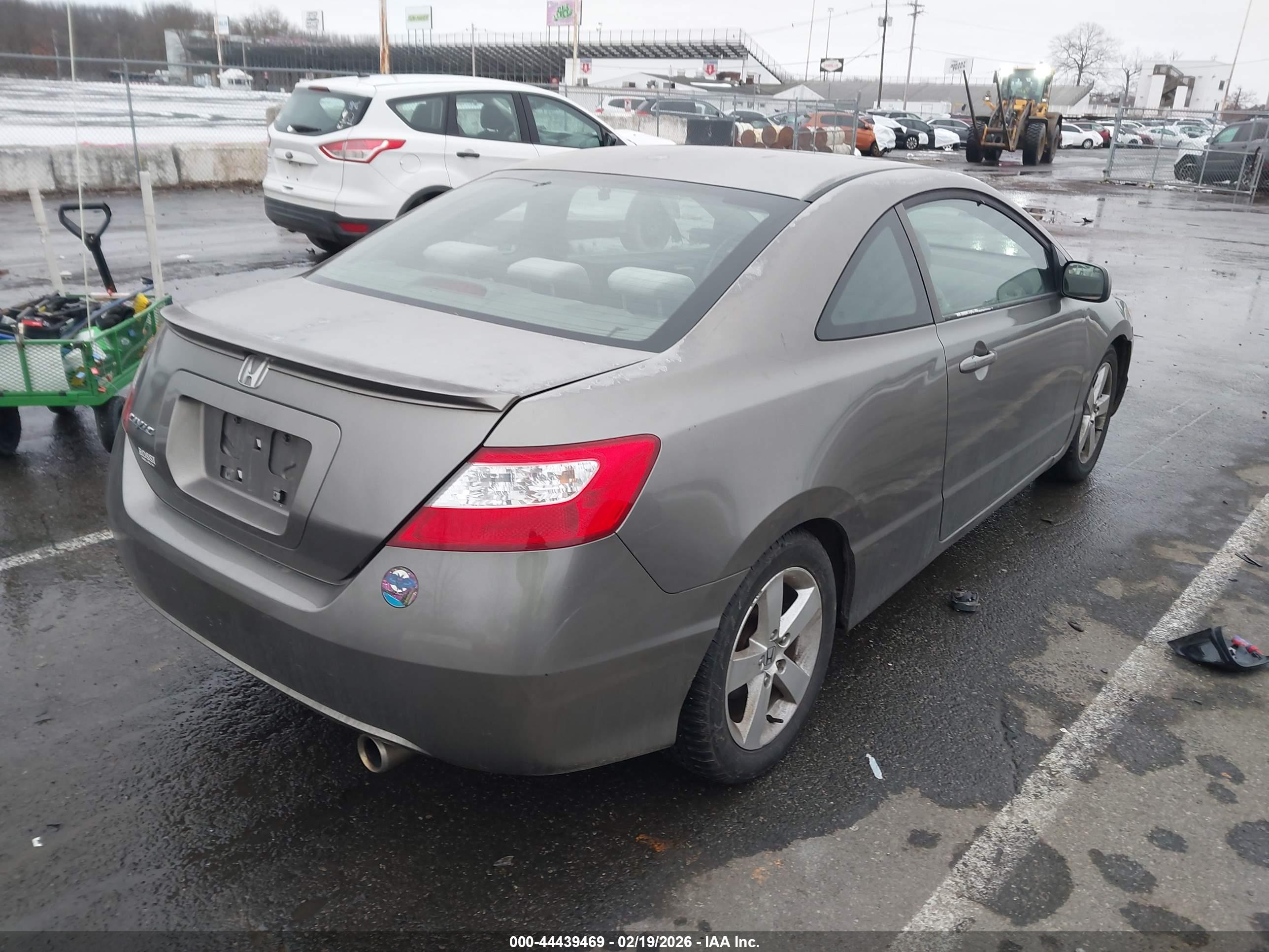 HONDA CIVIC image 4