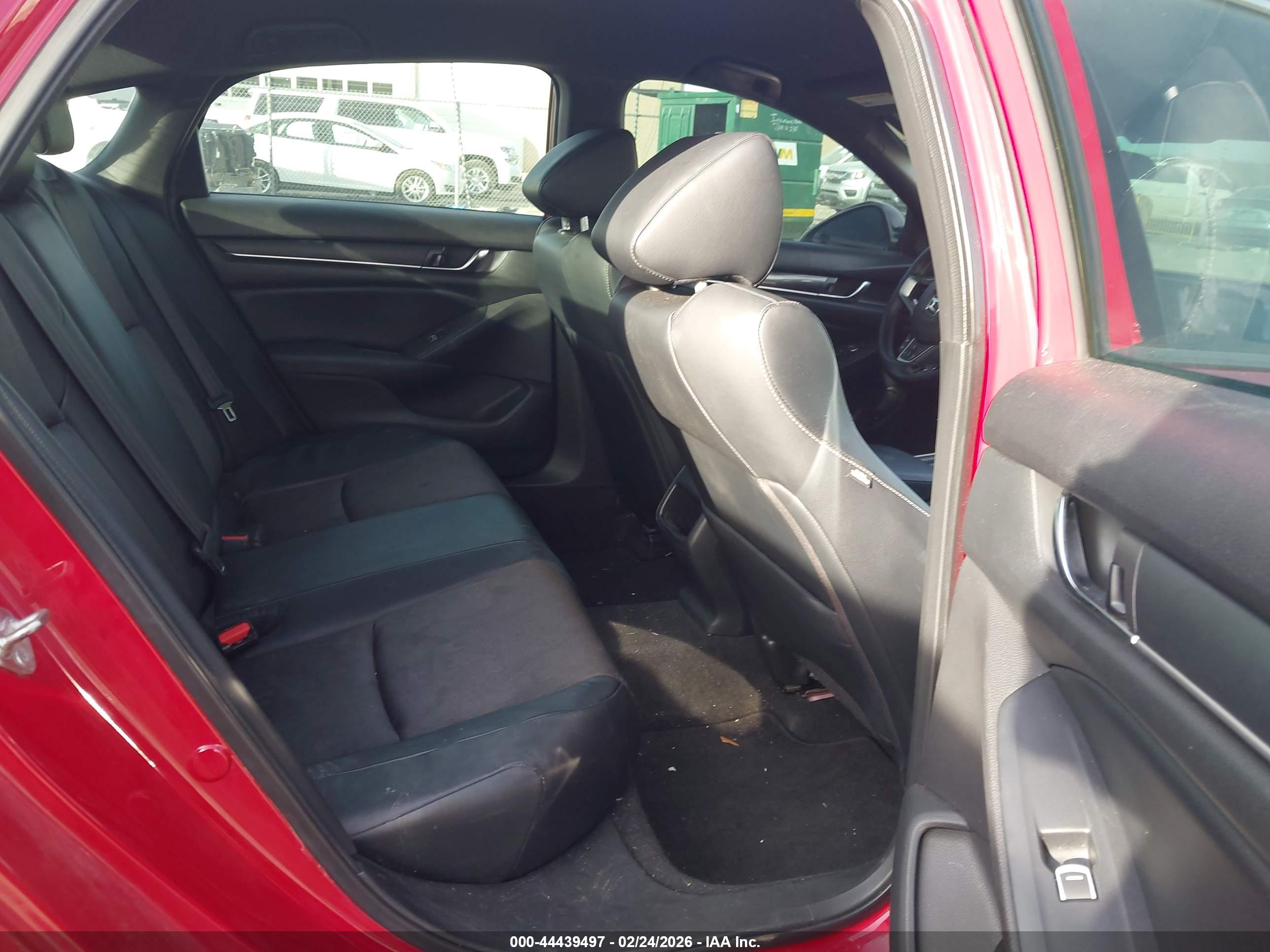 HONDA ACCORD image 8