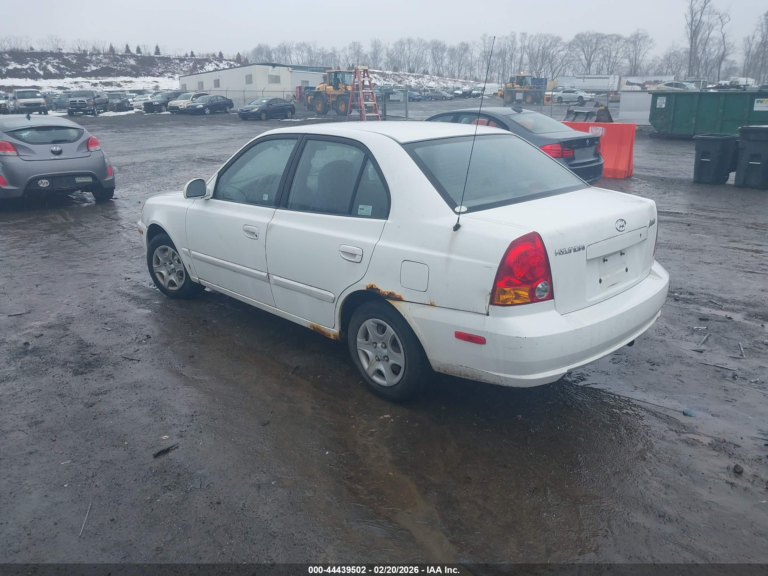 HYUNDAI ACCENT image 3
