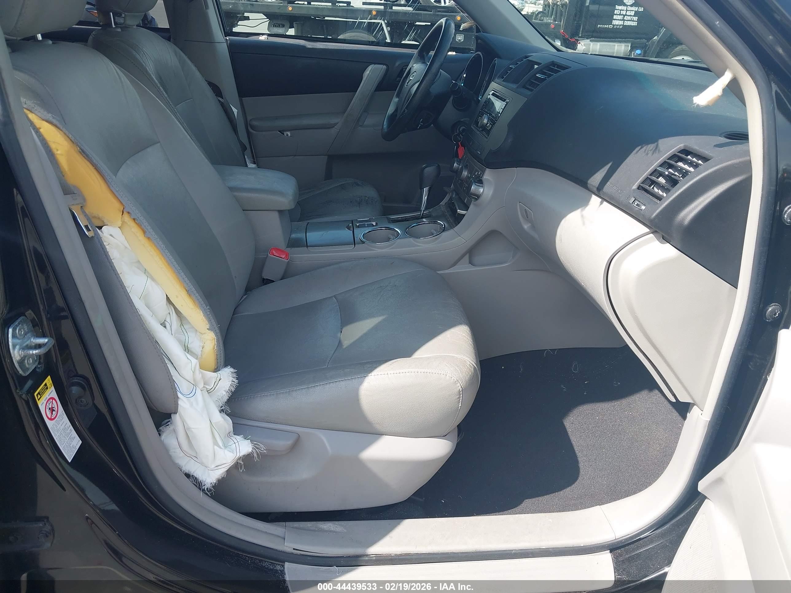 TOYOTA HIGHLANDER image 5