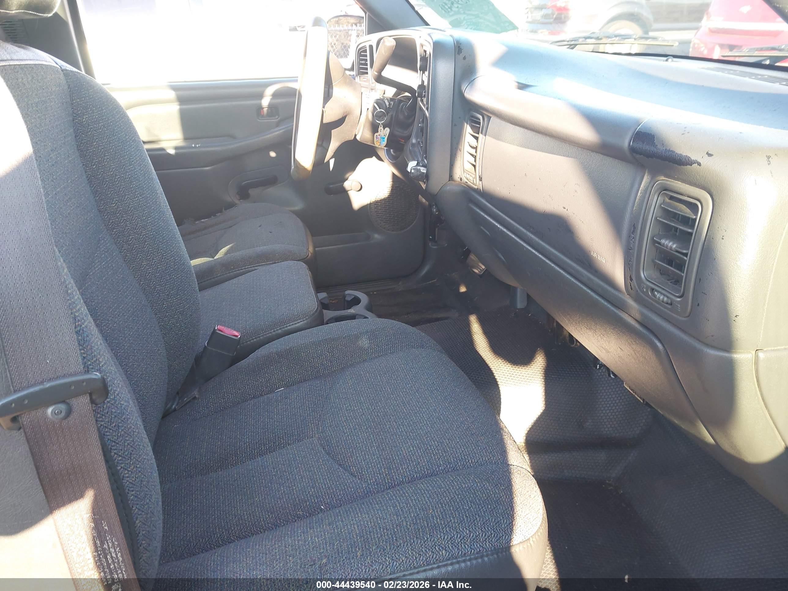 GMC SIERRA image 8