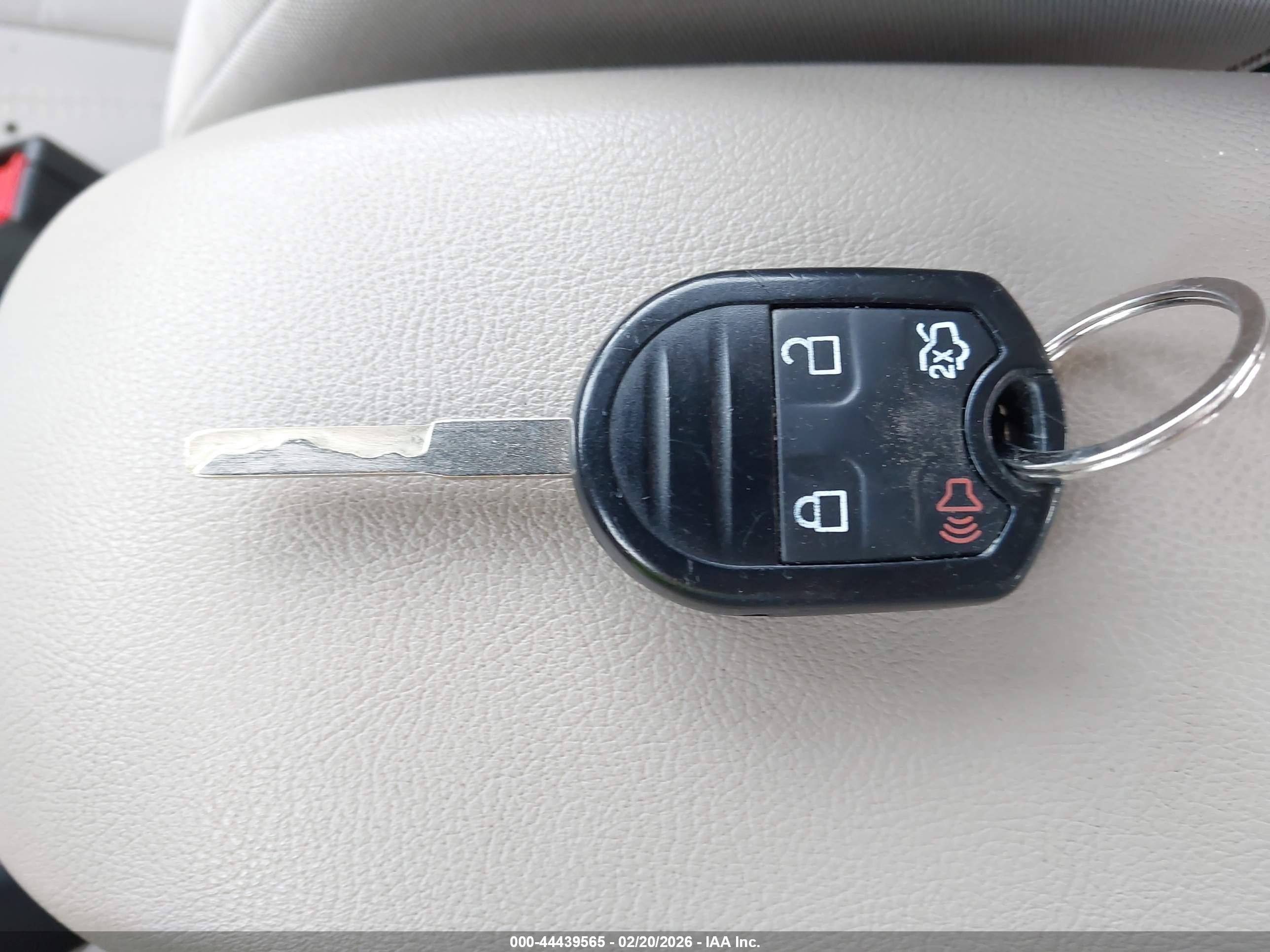 FORD FIESTA image 11