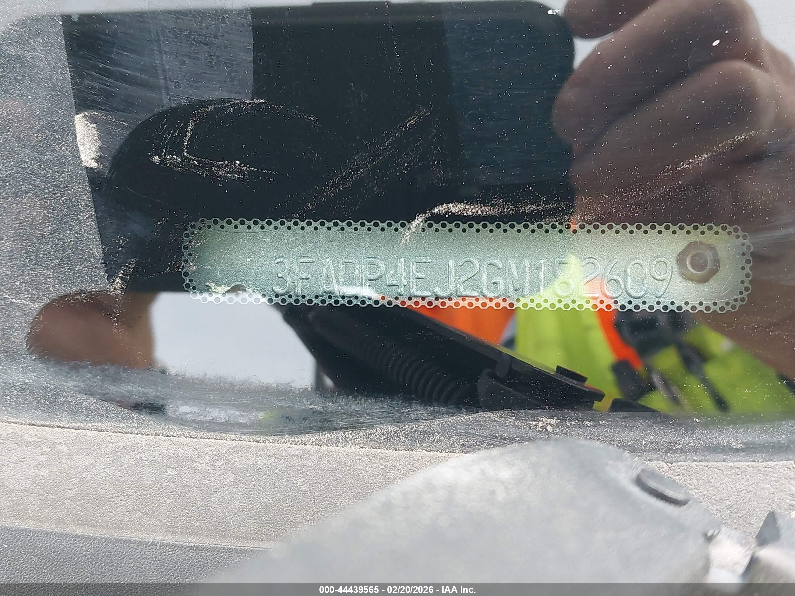 FORD FIESTA image 9