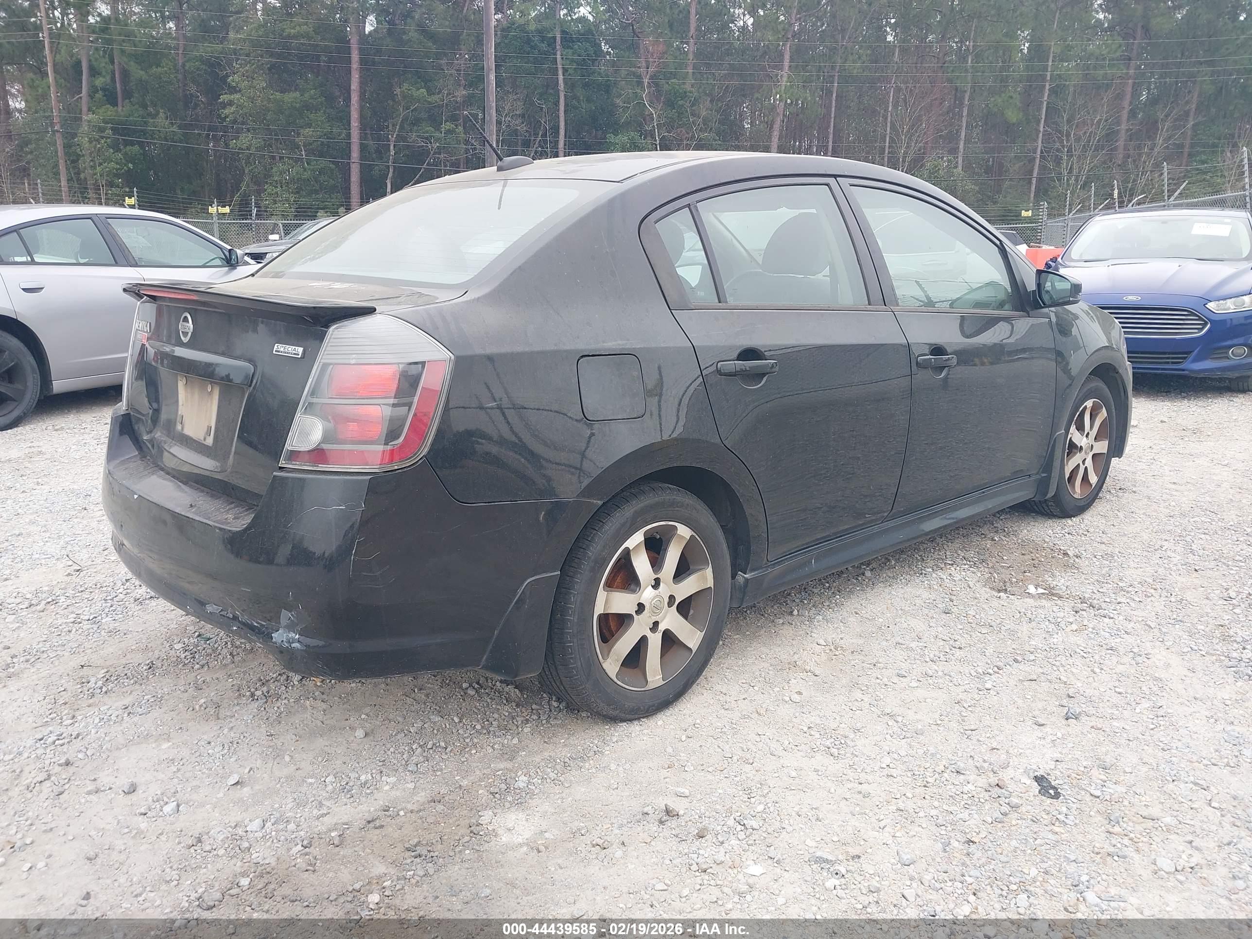 NISSAN SENTRA image 4