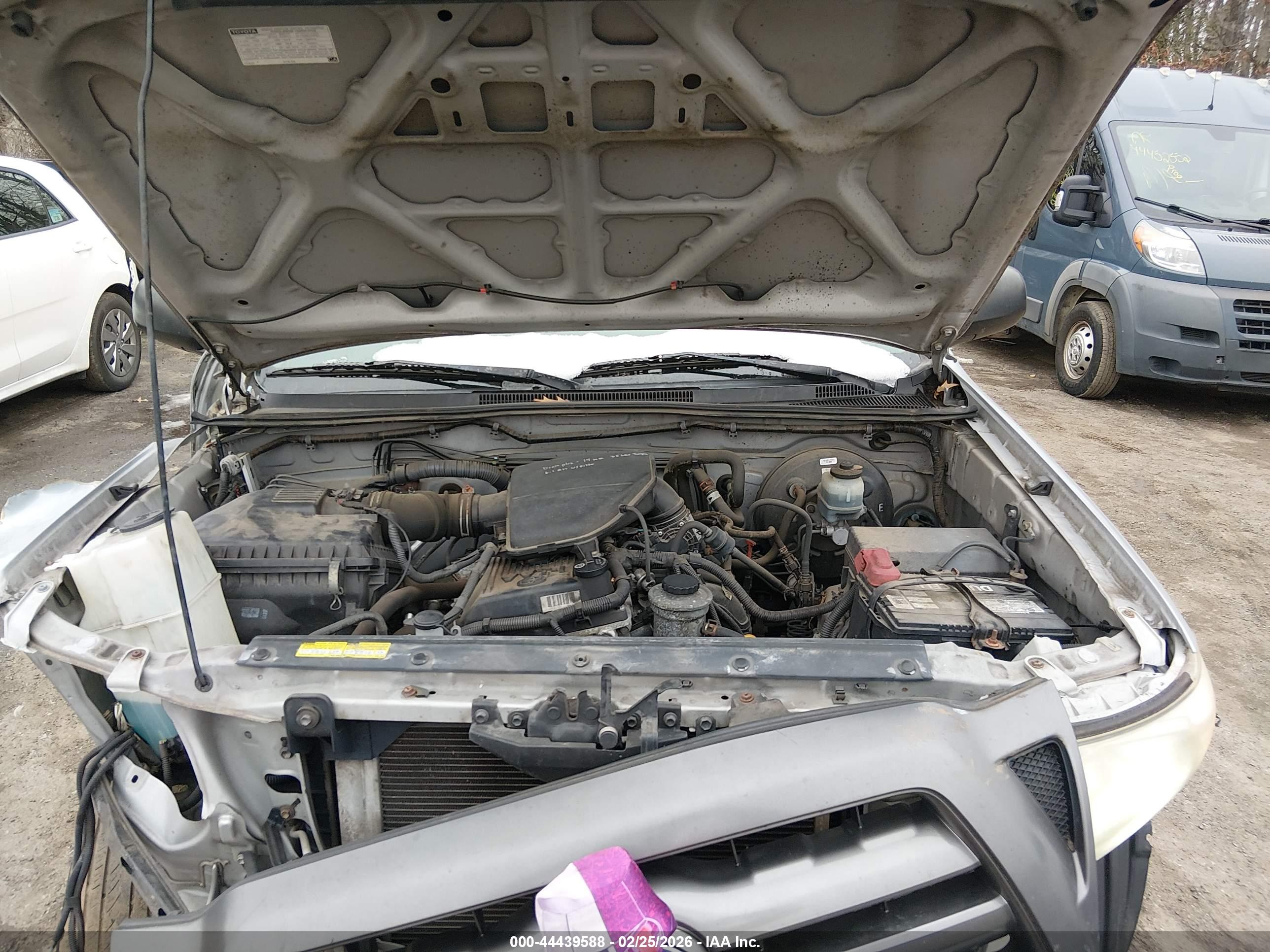 TOYOTA TACOMA image 10