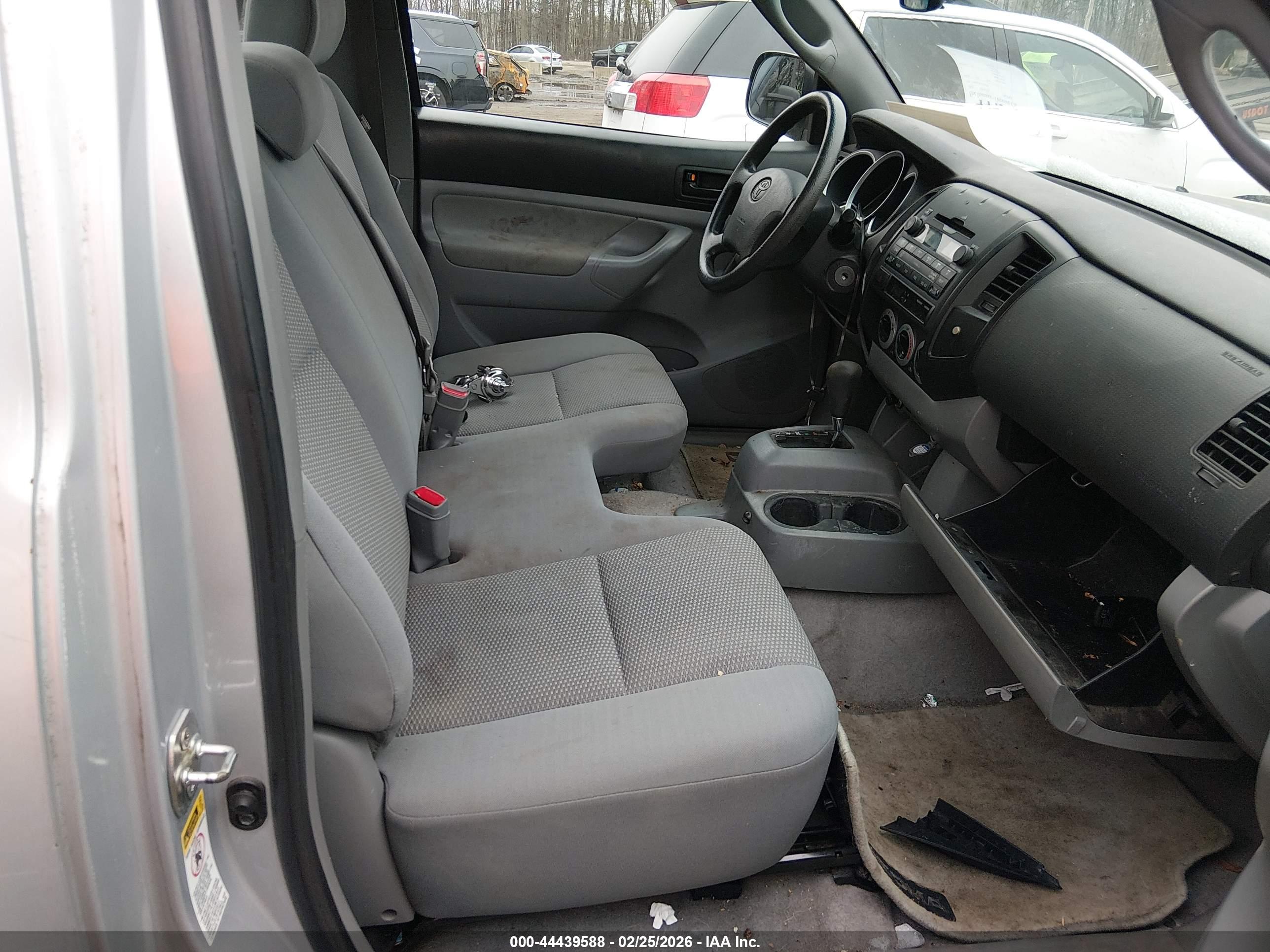 TOYOTA TACOMA image 5