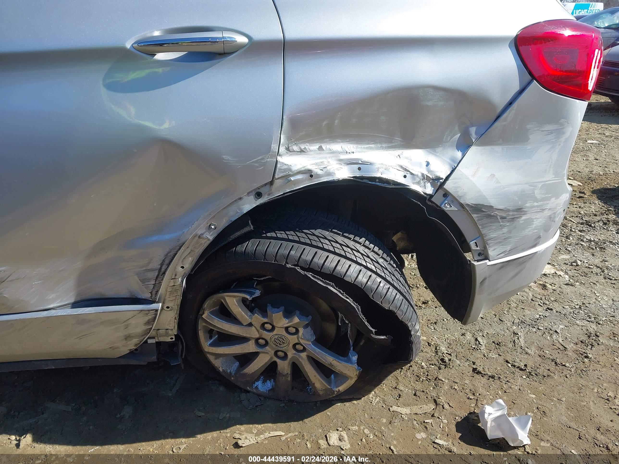 BUICK ENVISION image 6