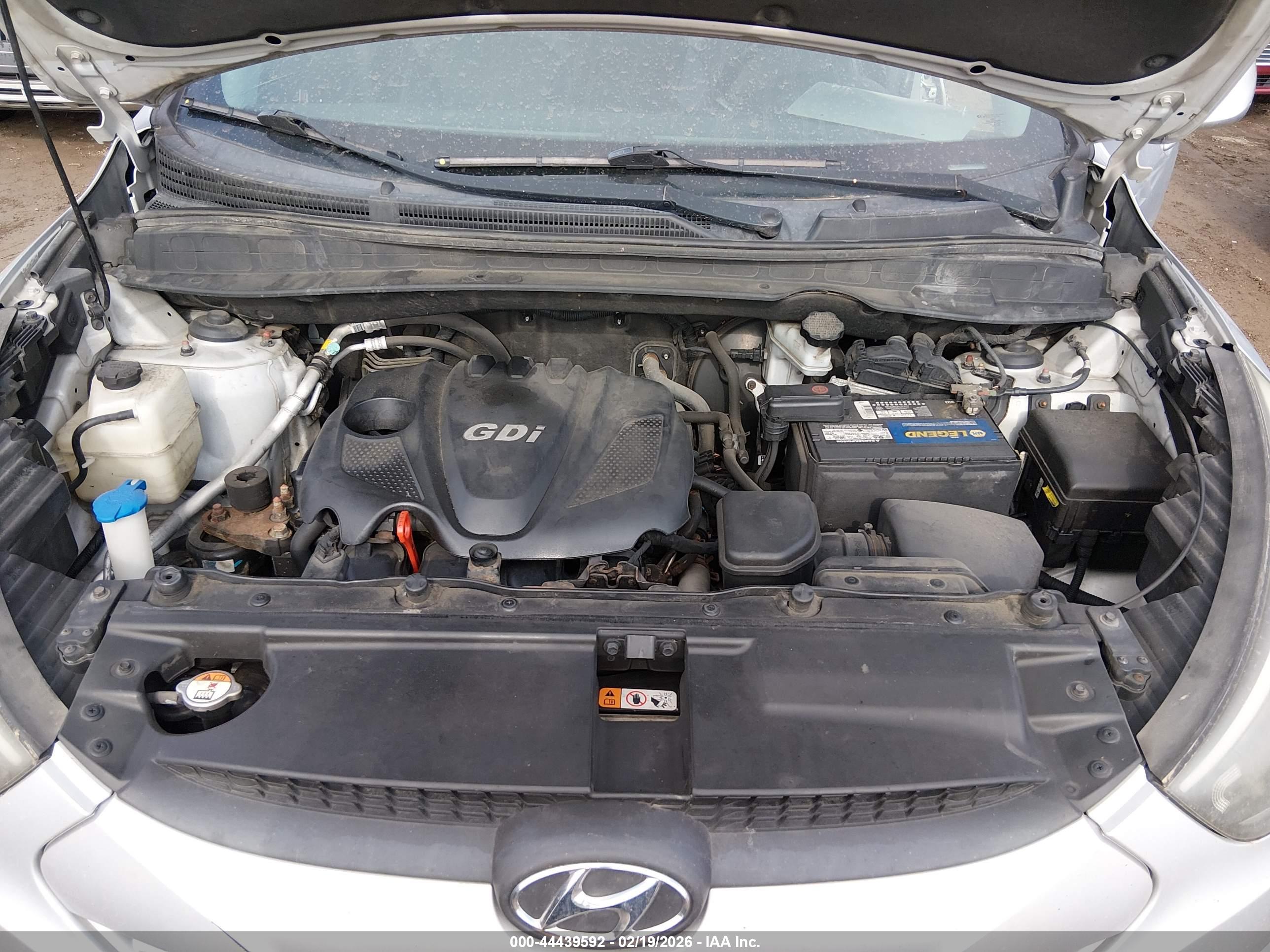 HYUNDAI TUCSON image 10