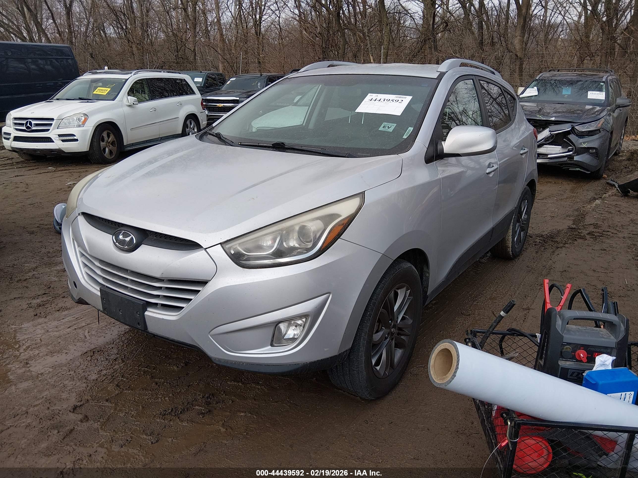HYUNDAI TUCSON image 2