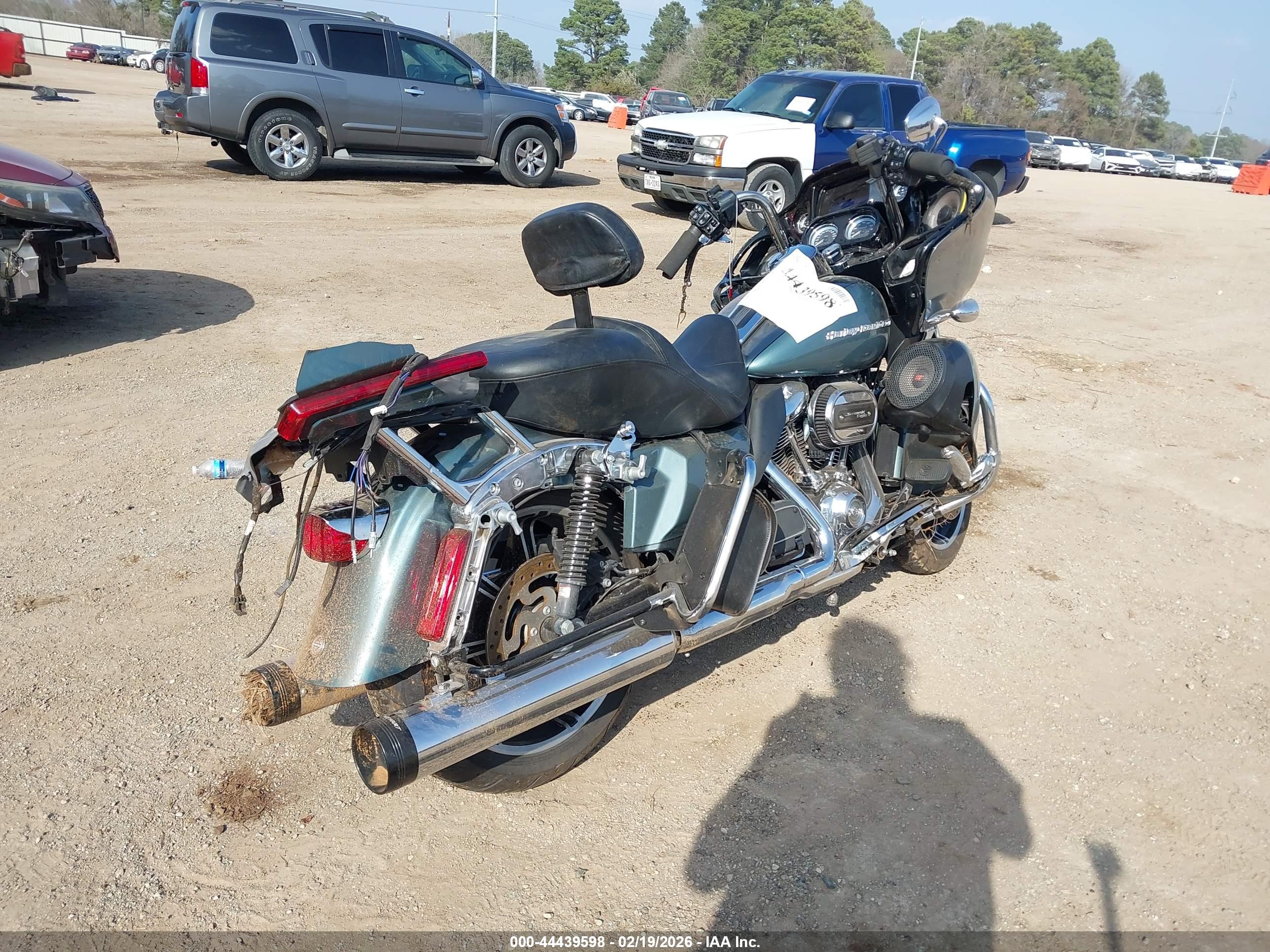 HARLEY-DAVIDSON FLTRK image 4