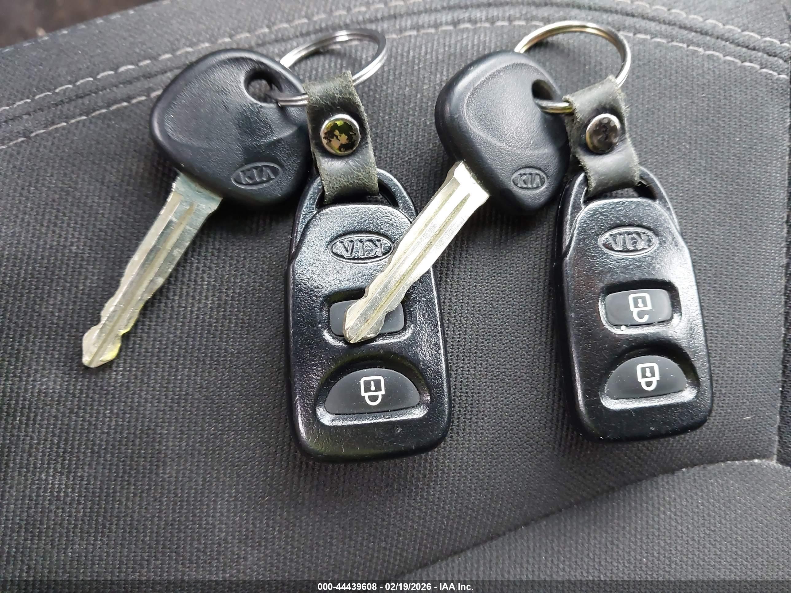 KIA SPORTAGE image 11