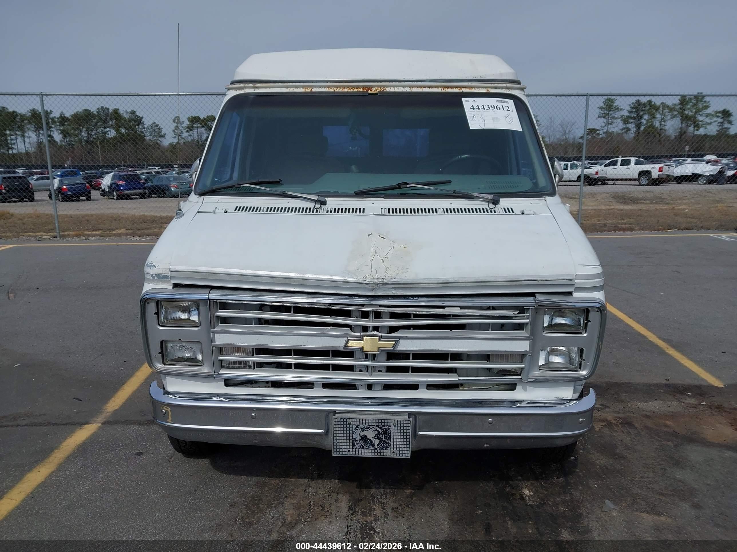 CHEVROLET G20 image 6