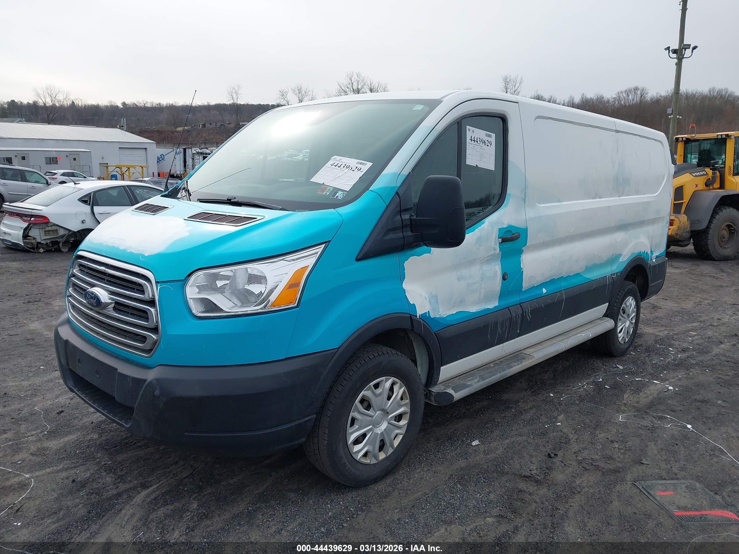 FORD TRANSIT-250 image 2