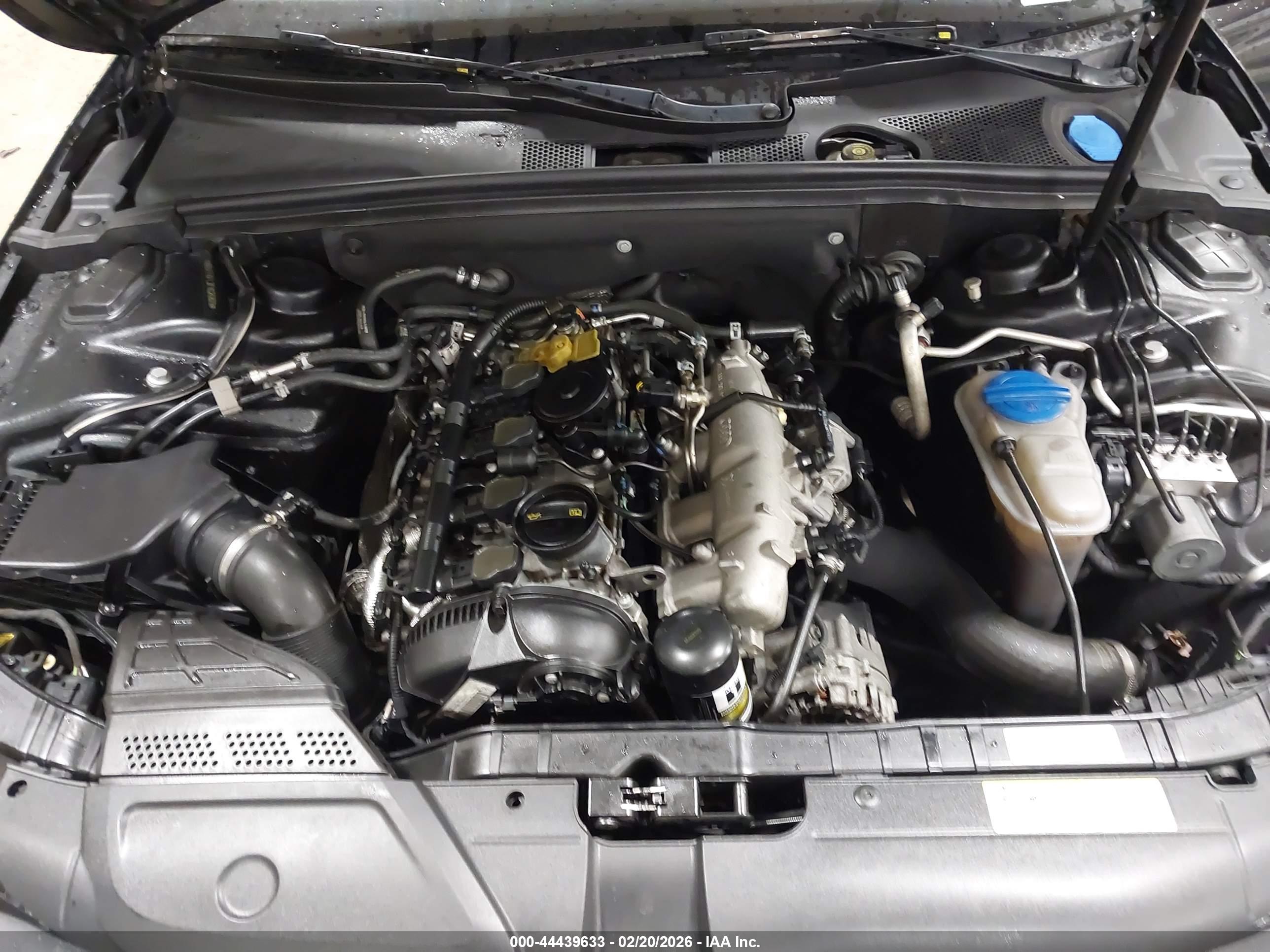 AUDI A4 image 10