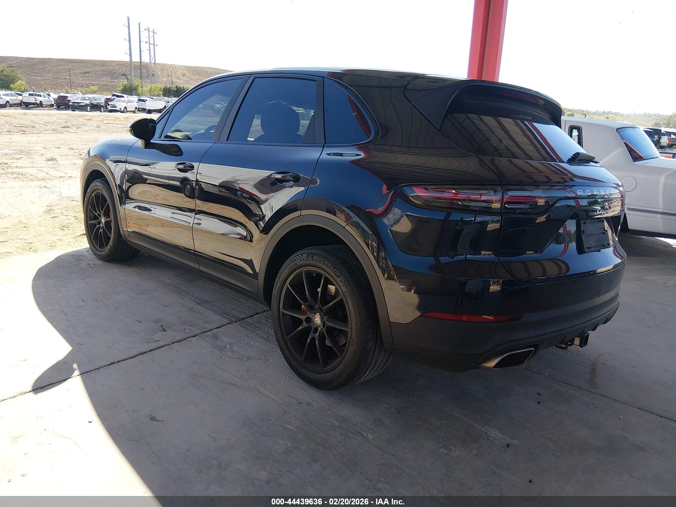 PORSCHE CAYENNE image 3