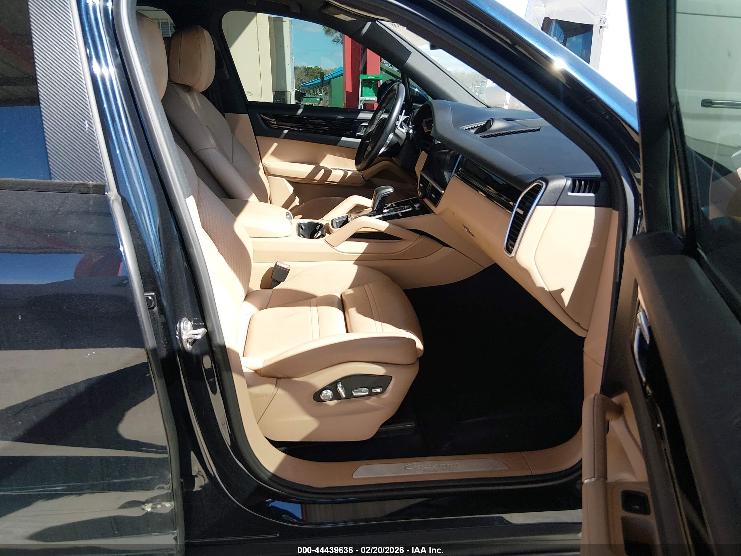 PORSCHE CAYENNE image 5