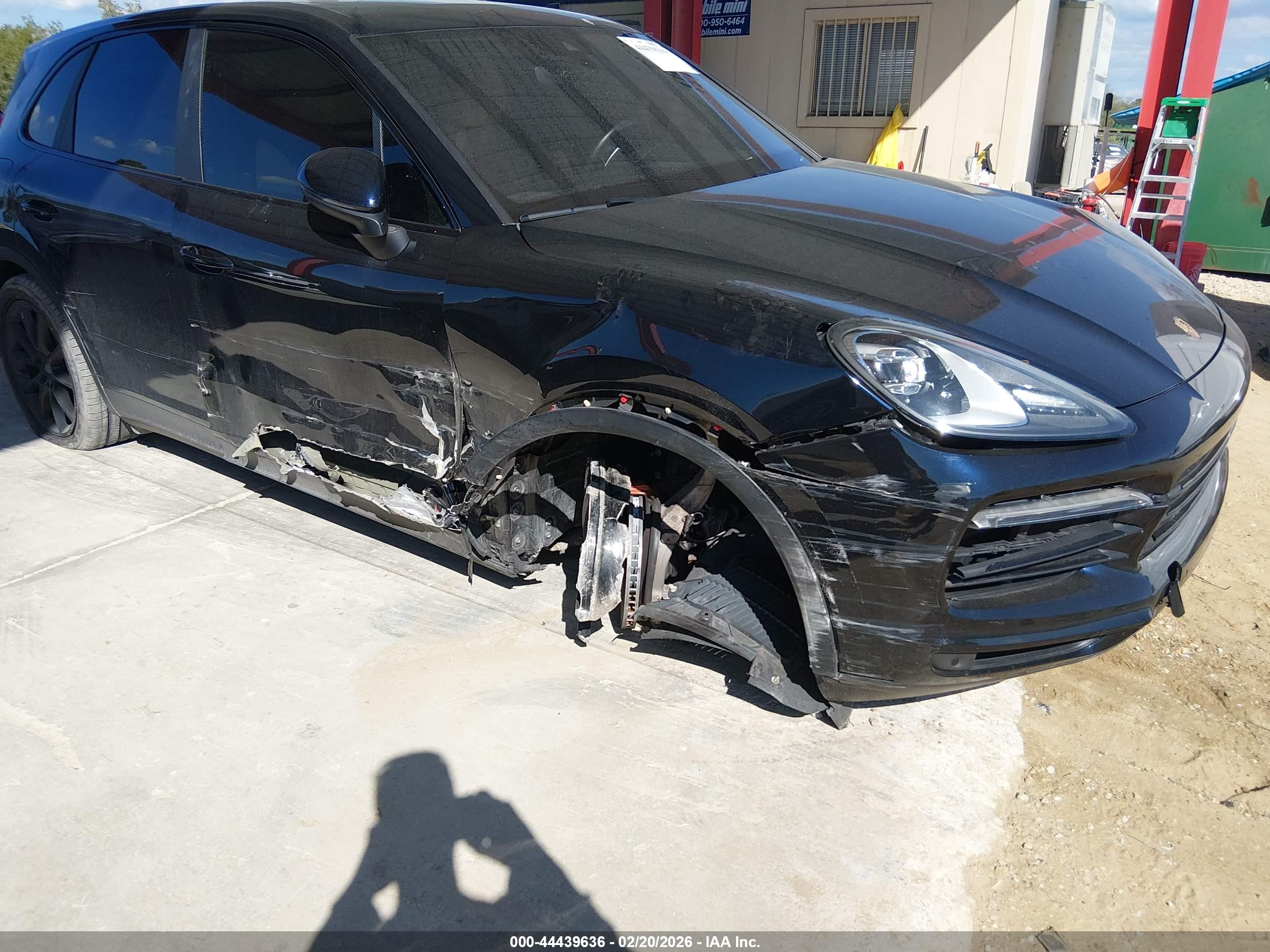 PORSCHE CAYENNE image 6