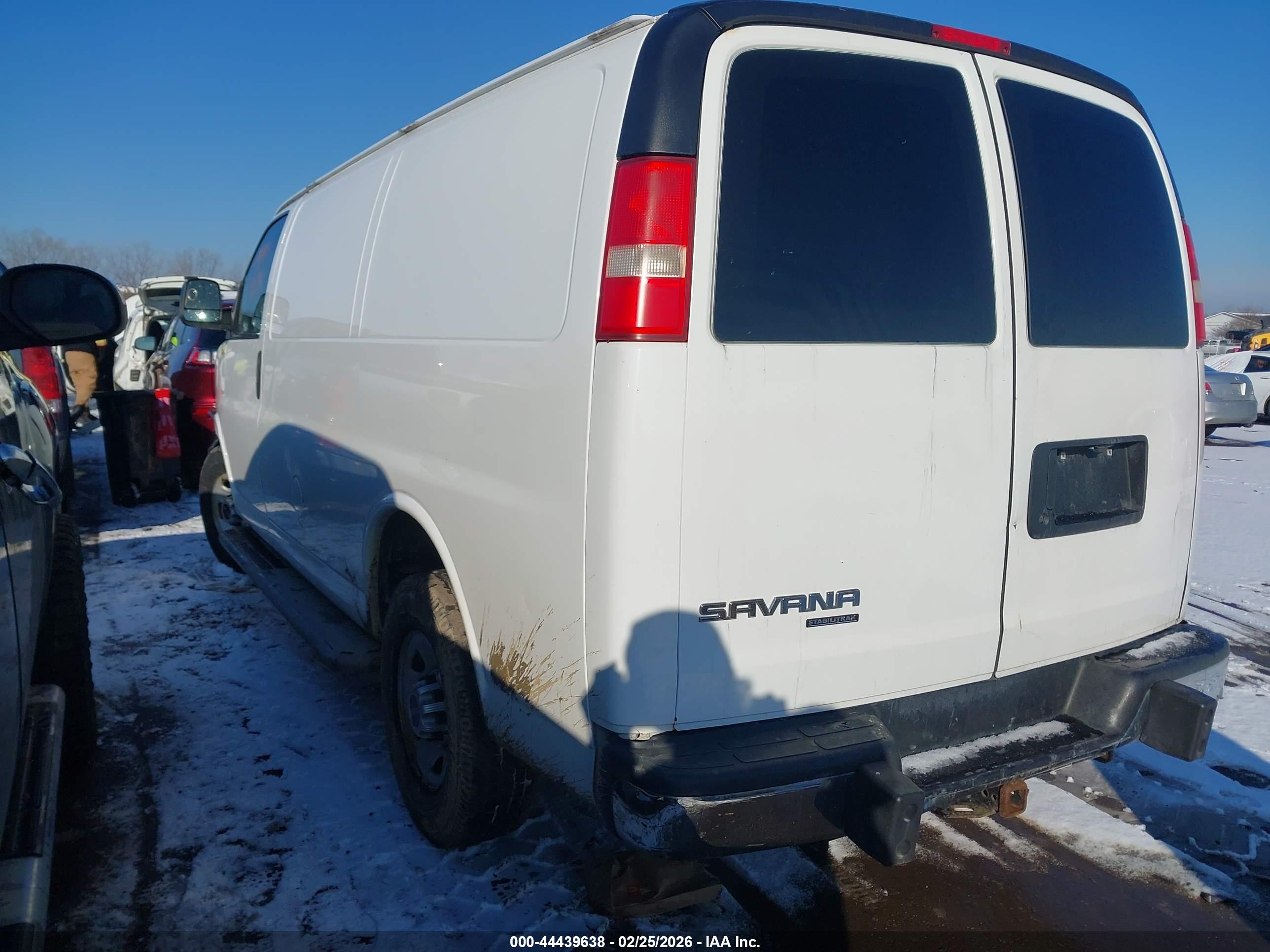 GMC SAVANNA image 3