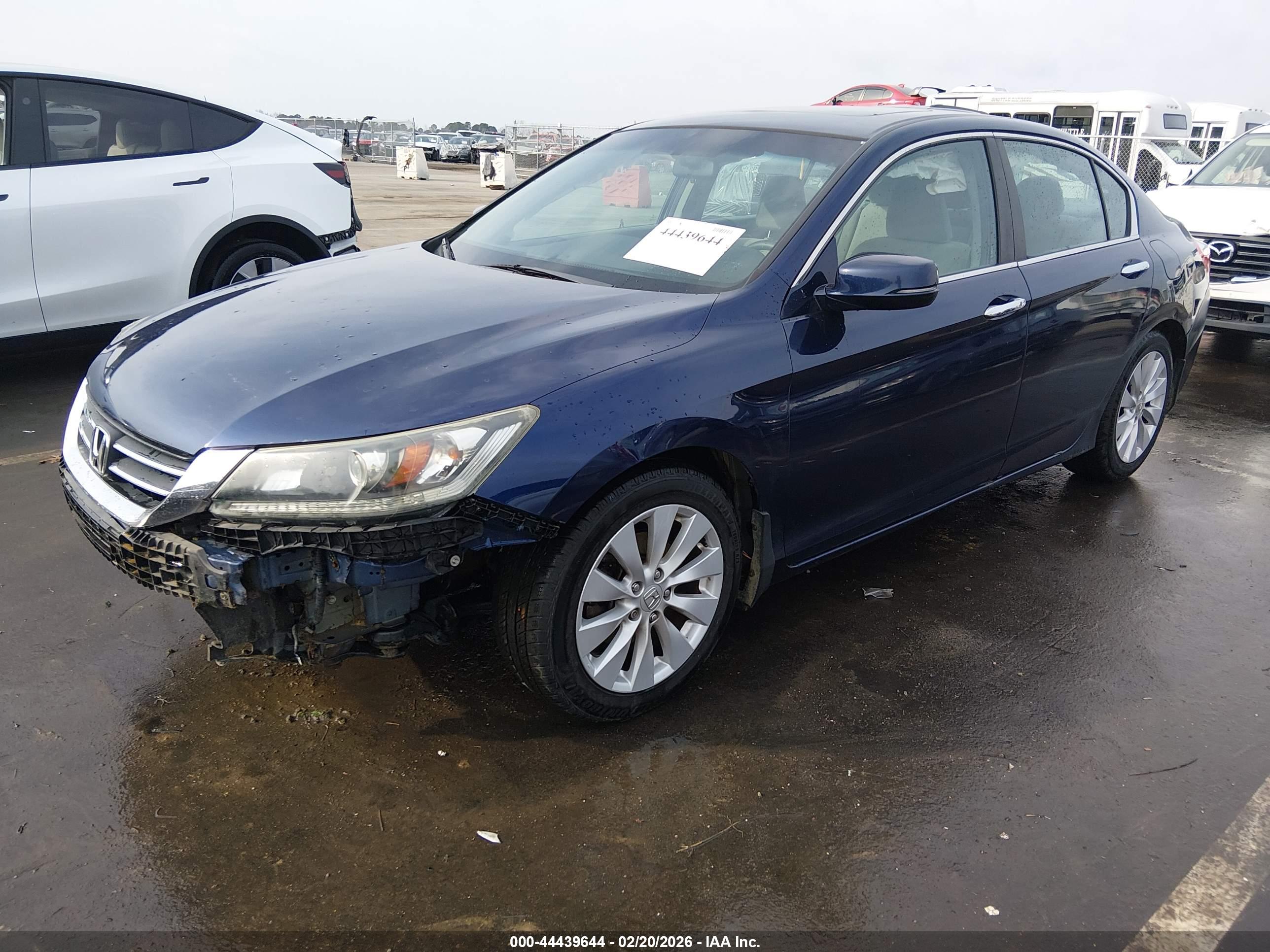 HONDA ACCORD image 2