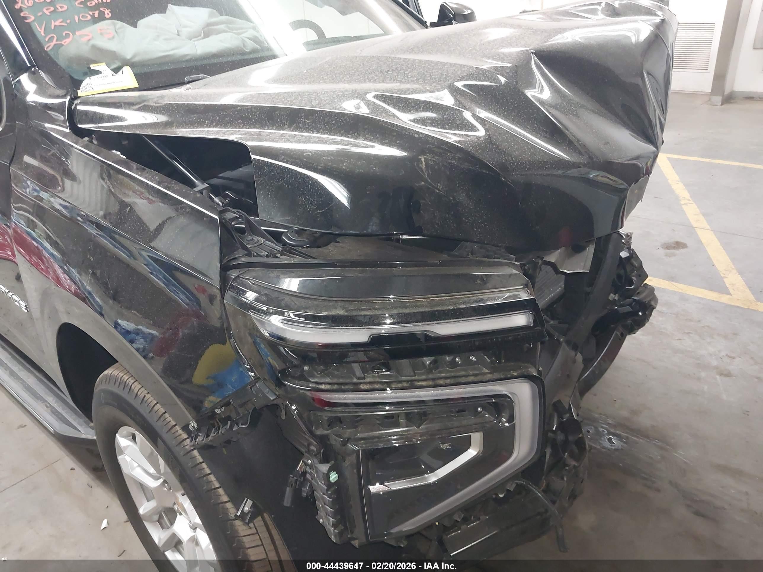 CHEVROLET TAHOE image 6