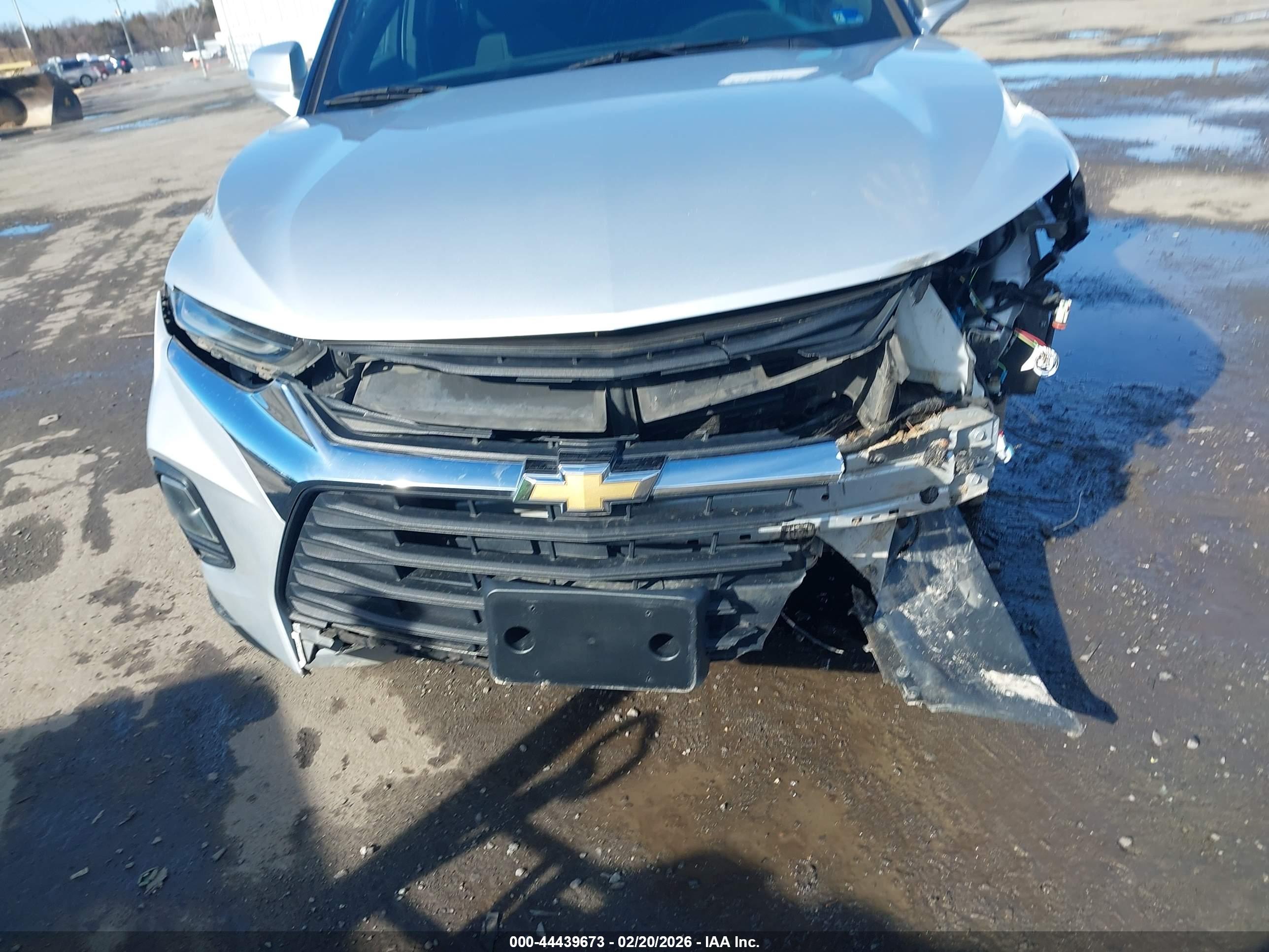 CHEVROLET BLAZER image 6