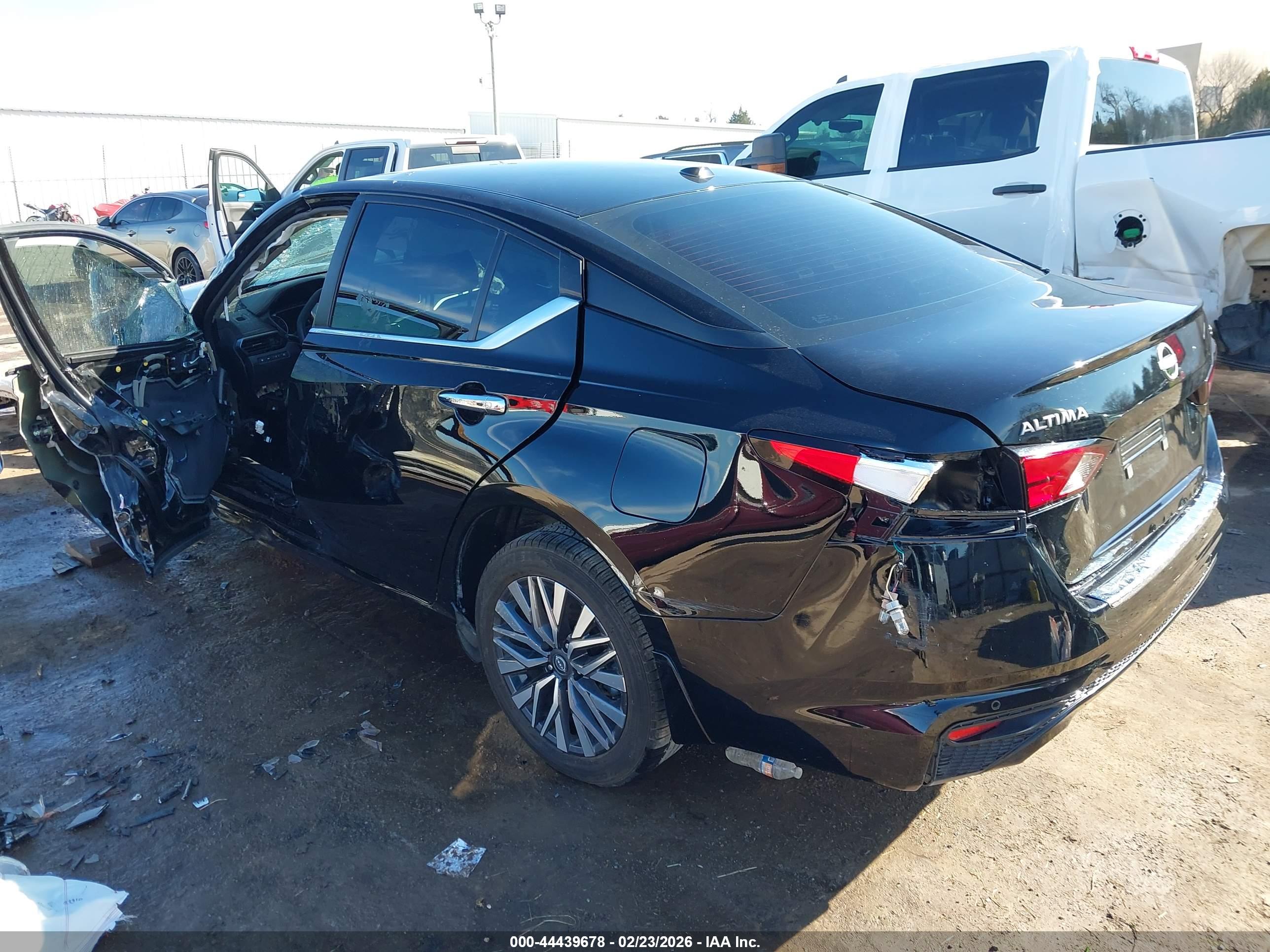 NISSAN ALTIMA image 3