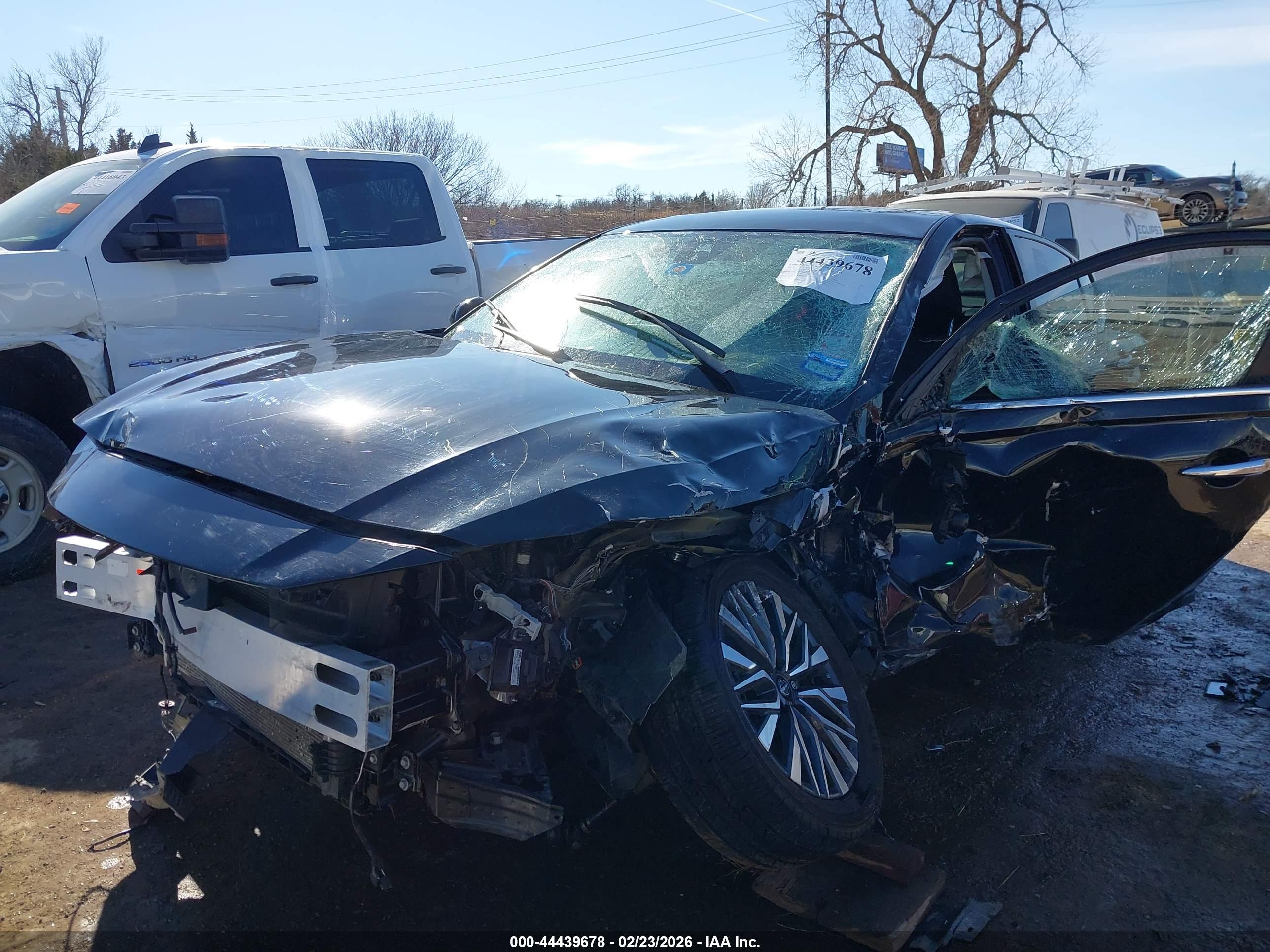 NISSAN ALTIMA image 6