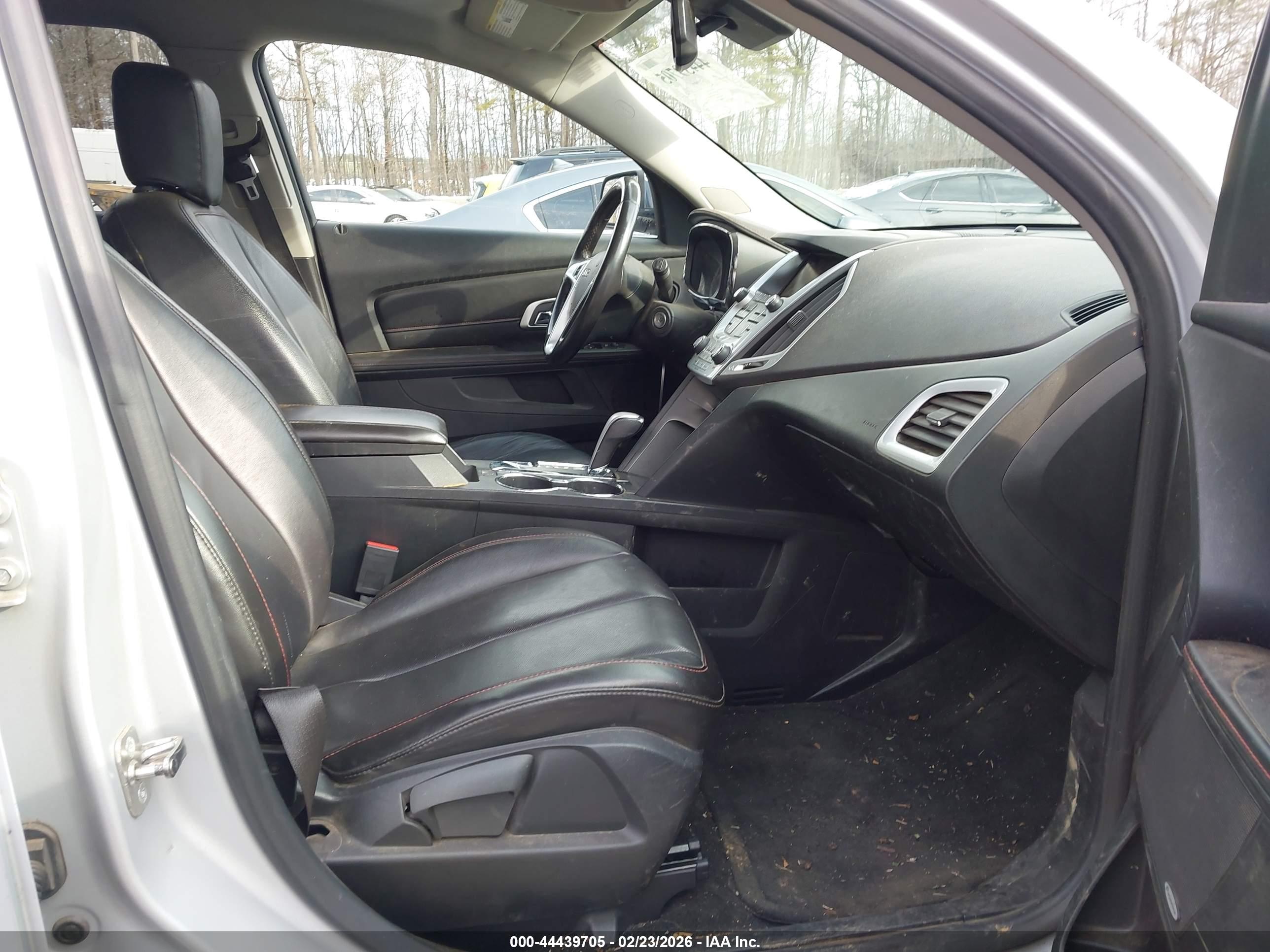 GMC TERRAIN image 5