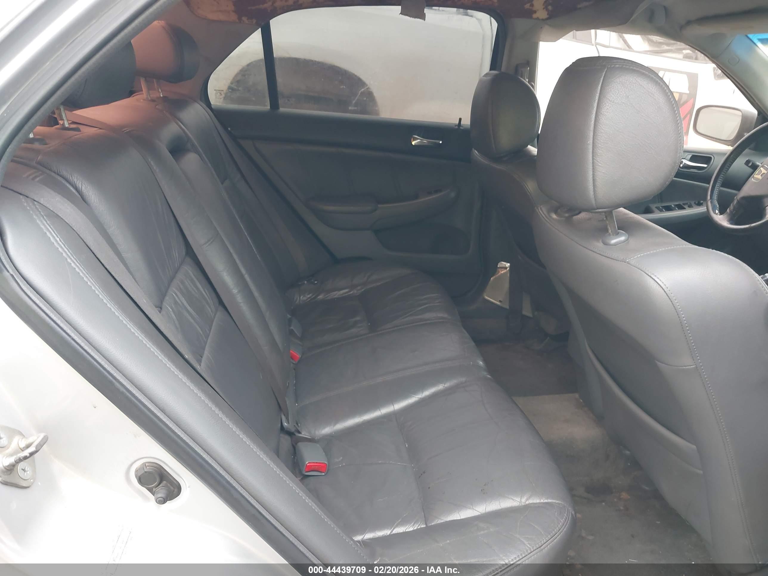 HONDA ACCORD image 8