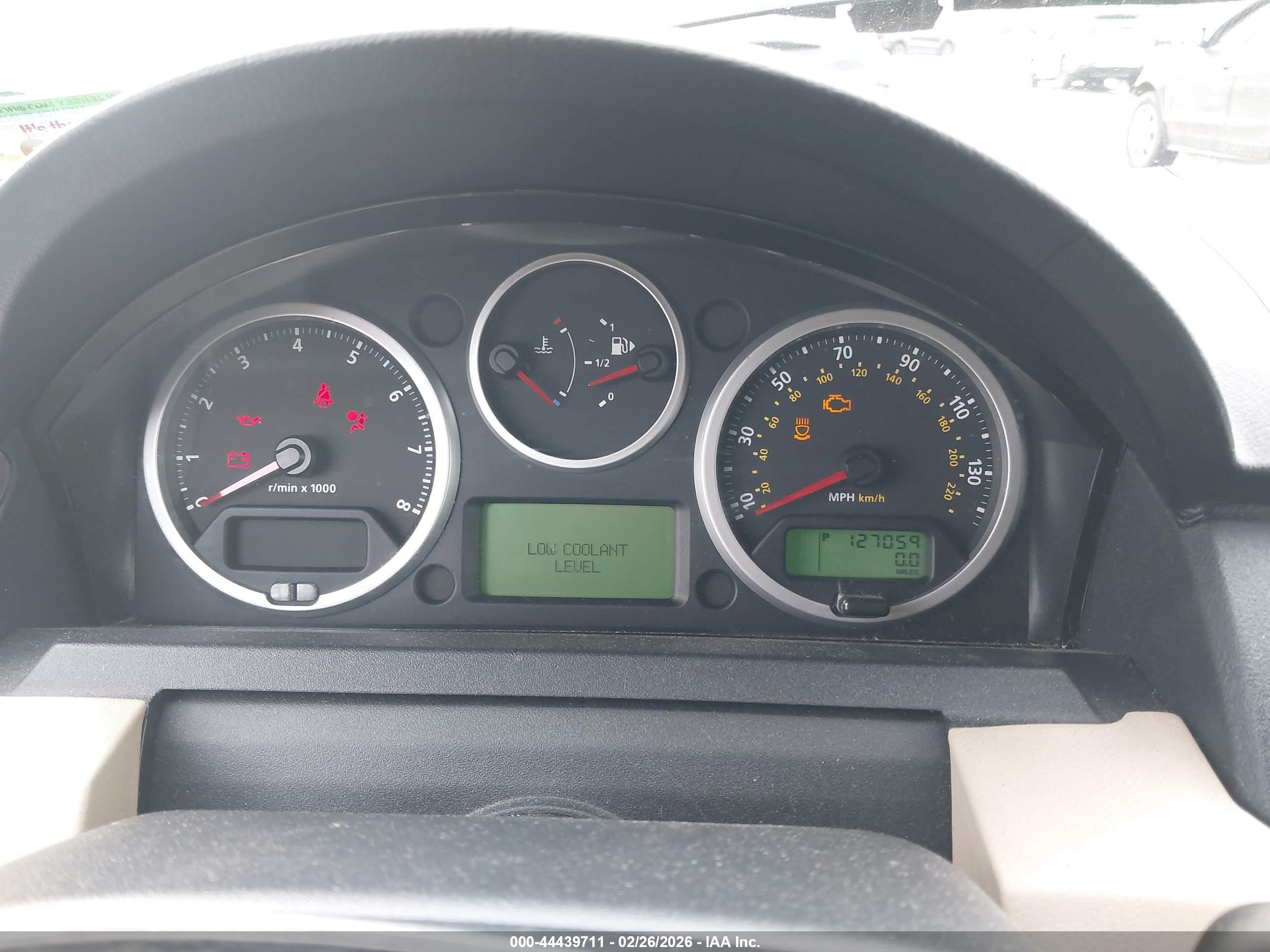 LAND ROVER image 7