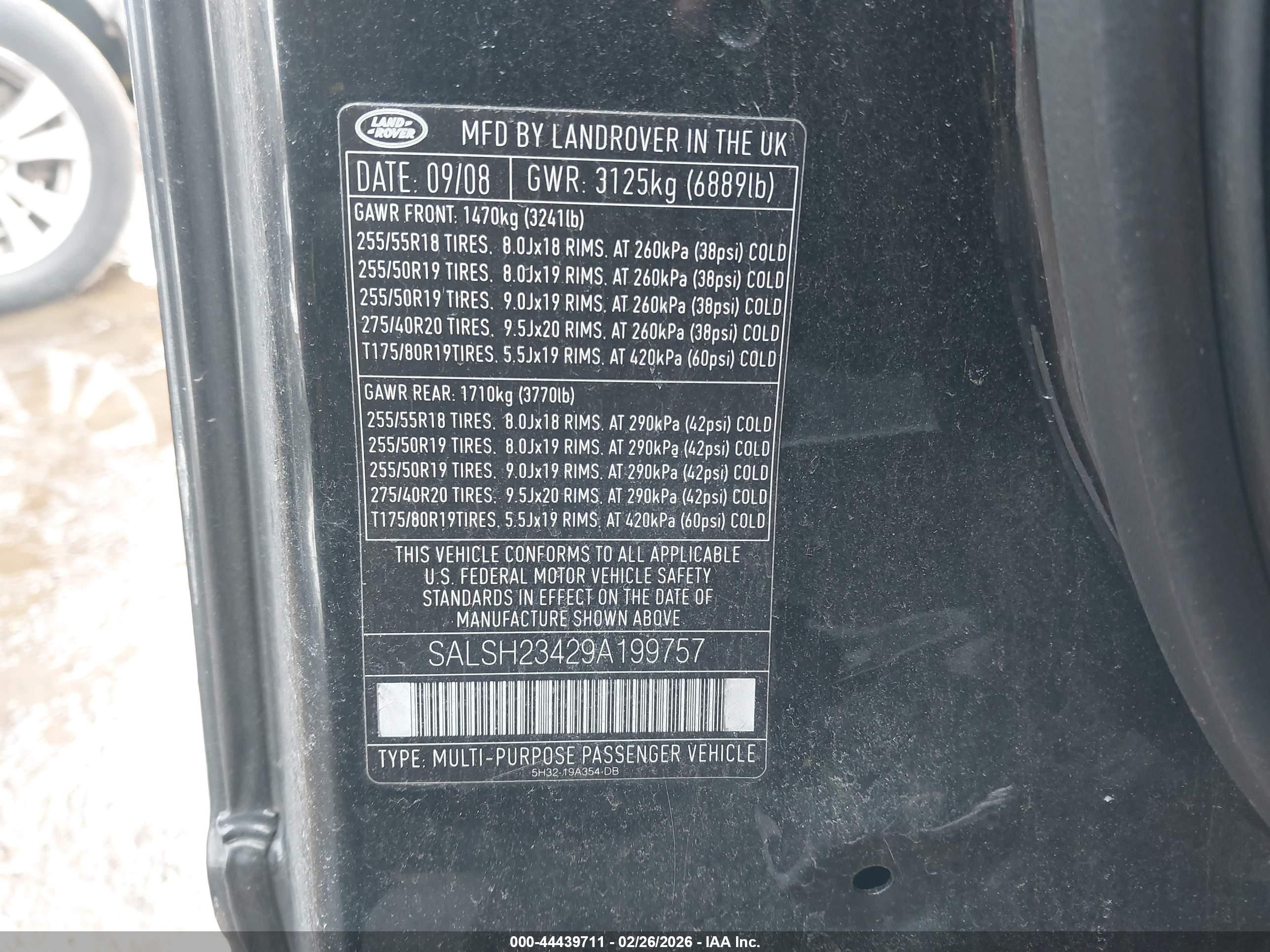 LAND ROVER image 9