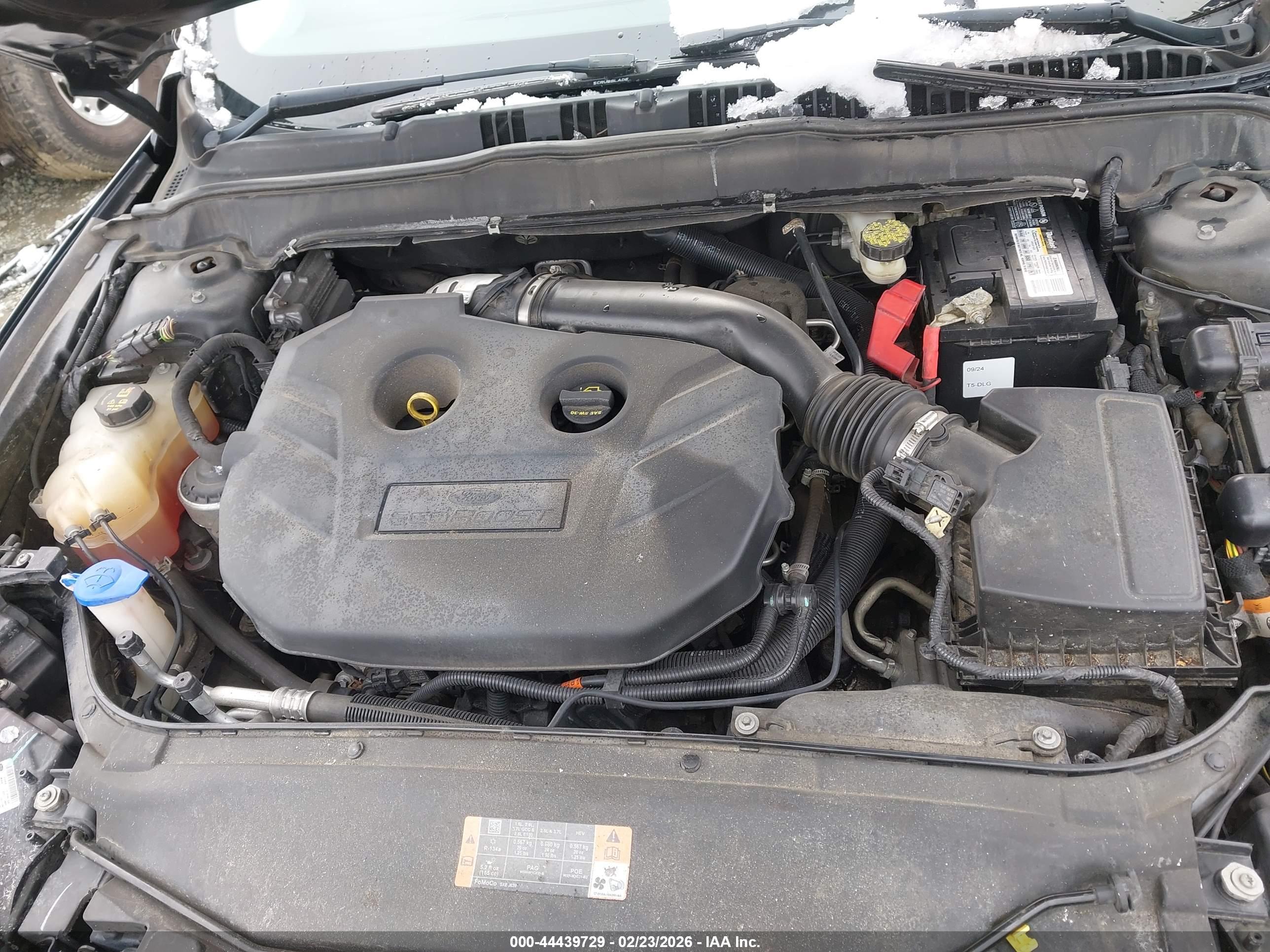 FORD FUSION image 10