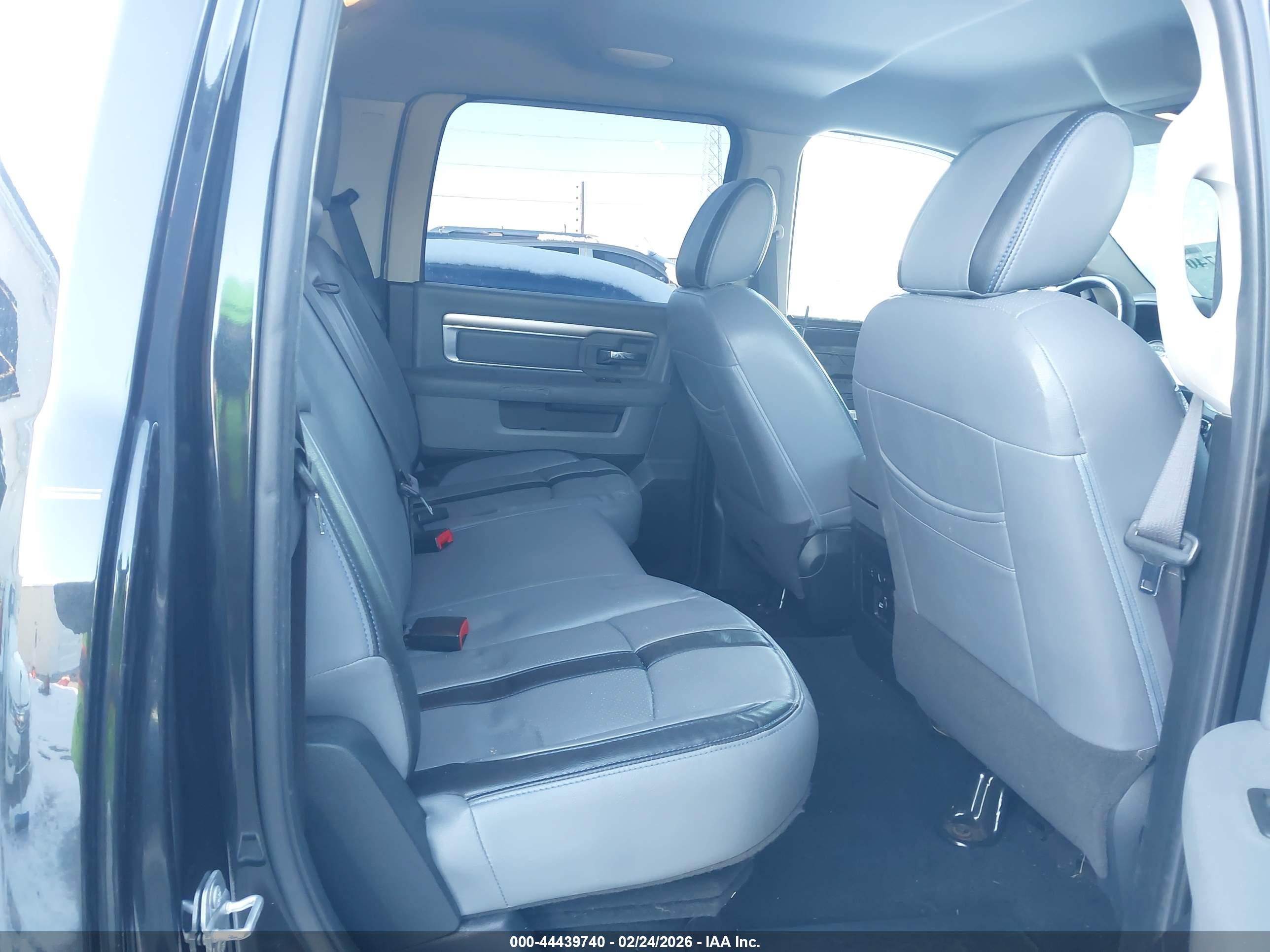 RAM 1500 image 8