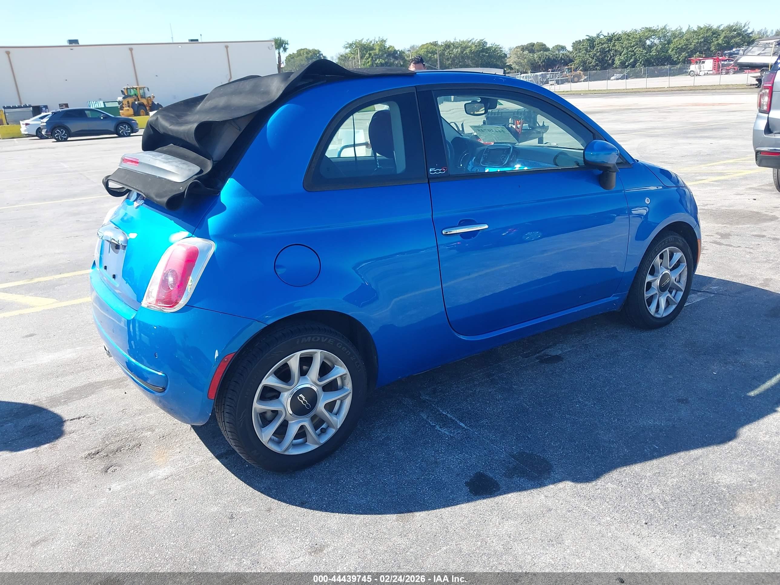 FIAT 500C image 4