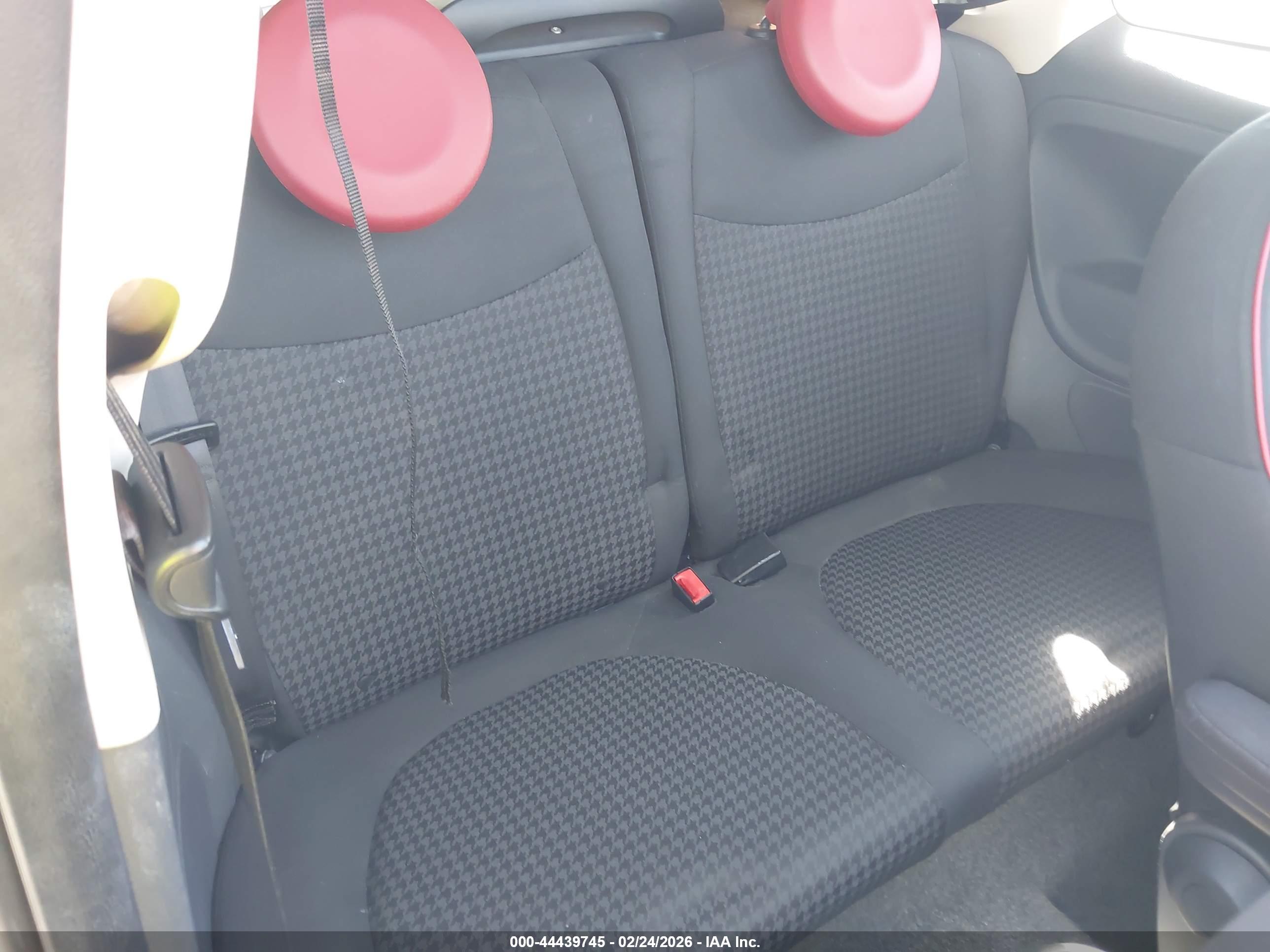 FIAT 500C image 8