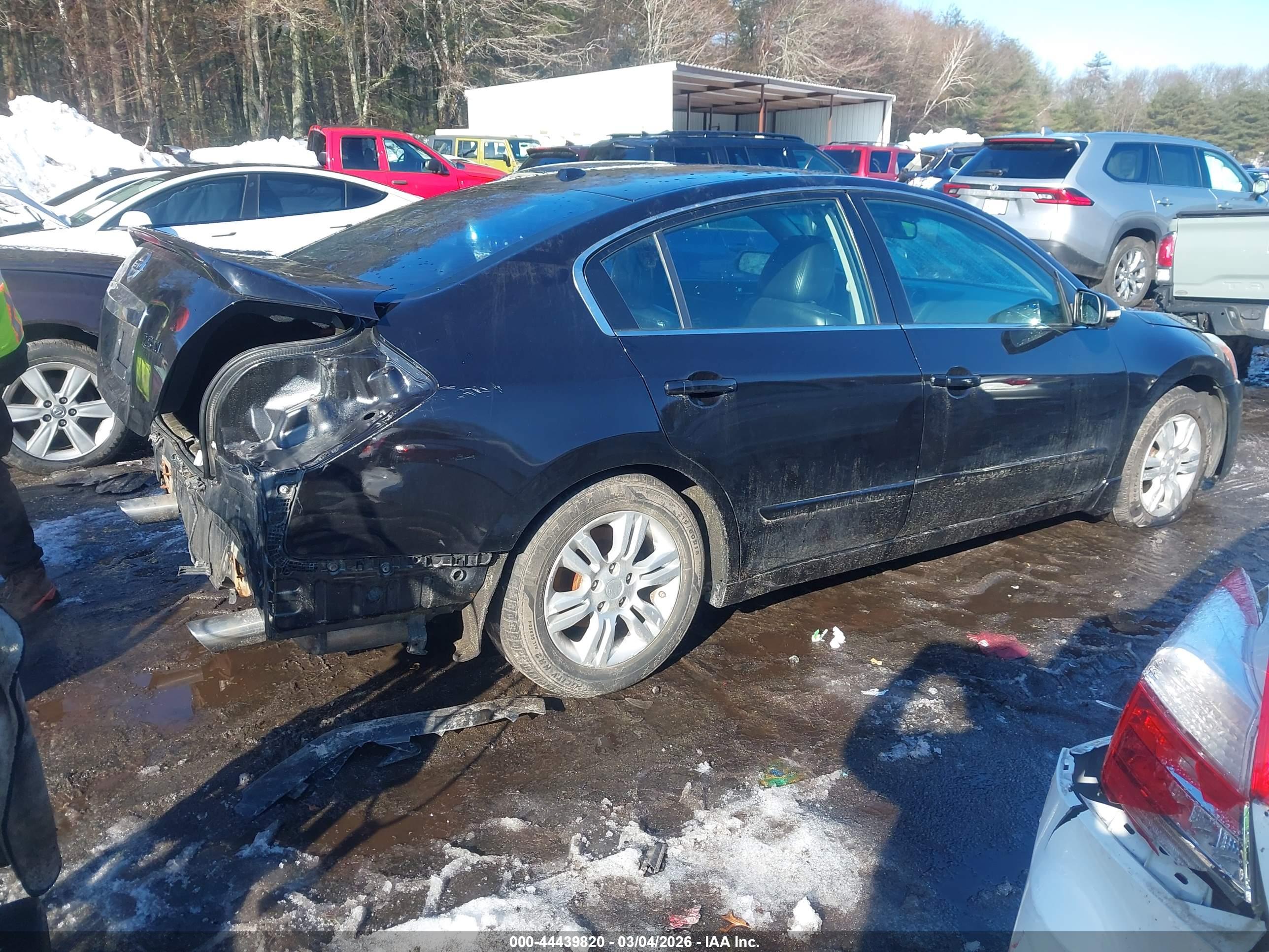 NISSAN ALTIMA image 4