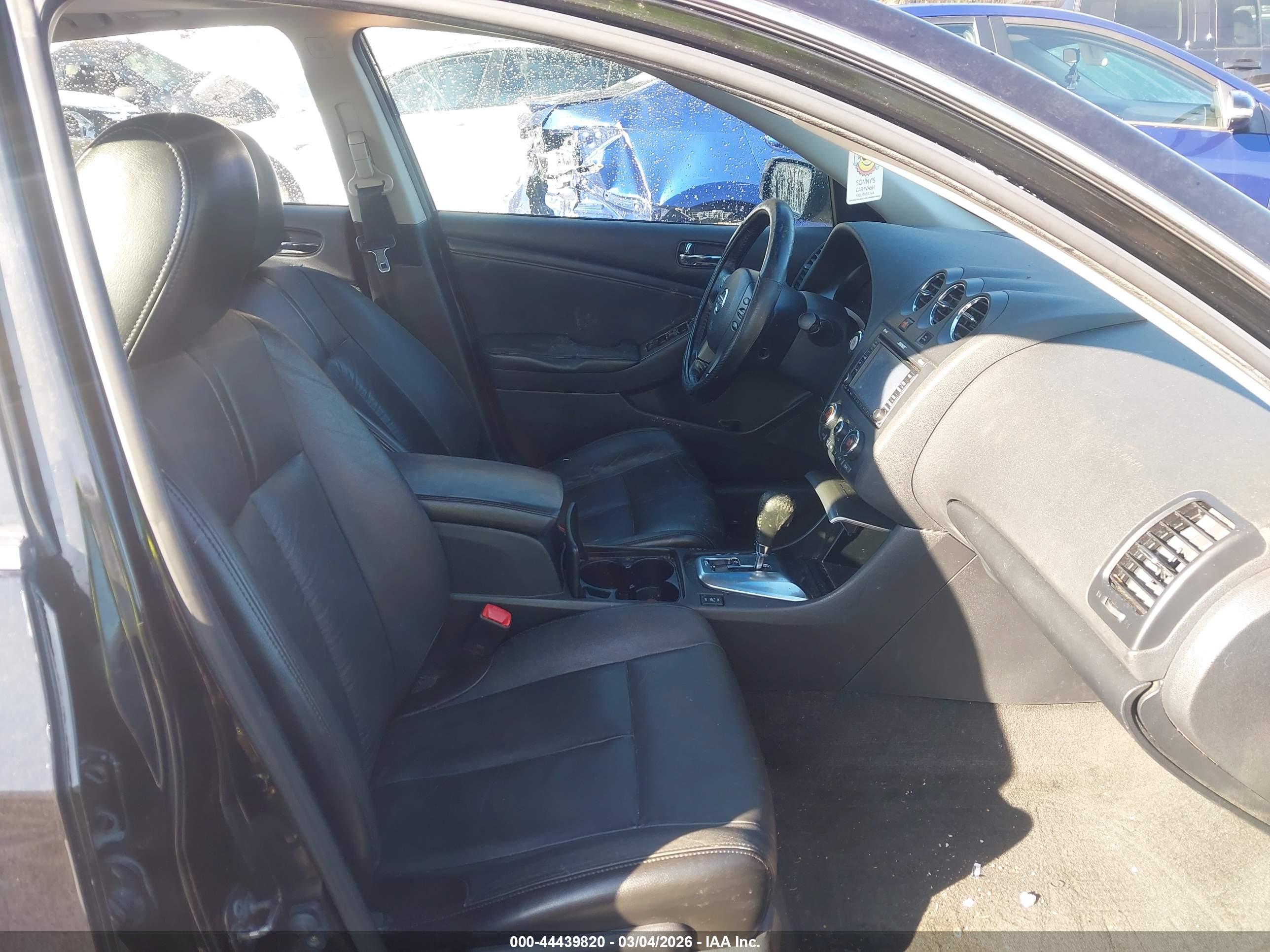 NISSAN ALTIMA image 5