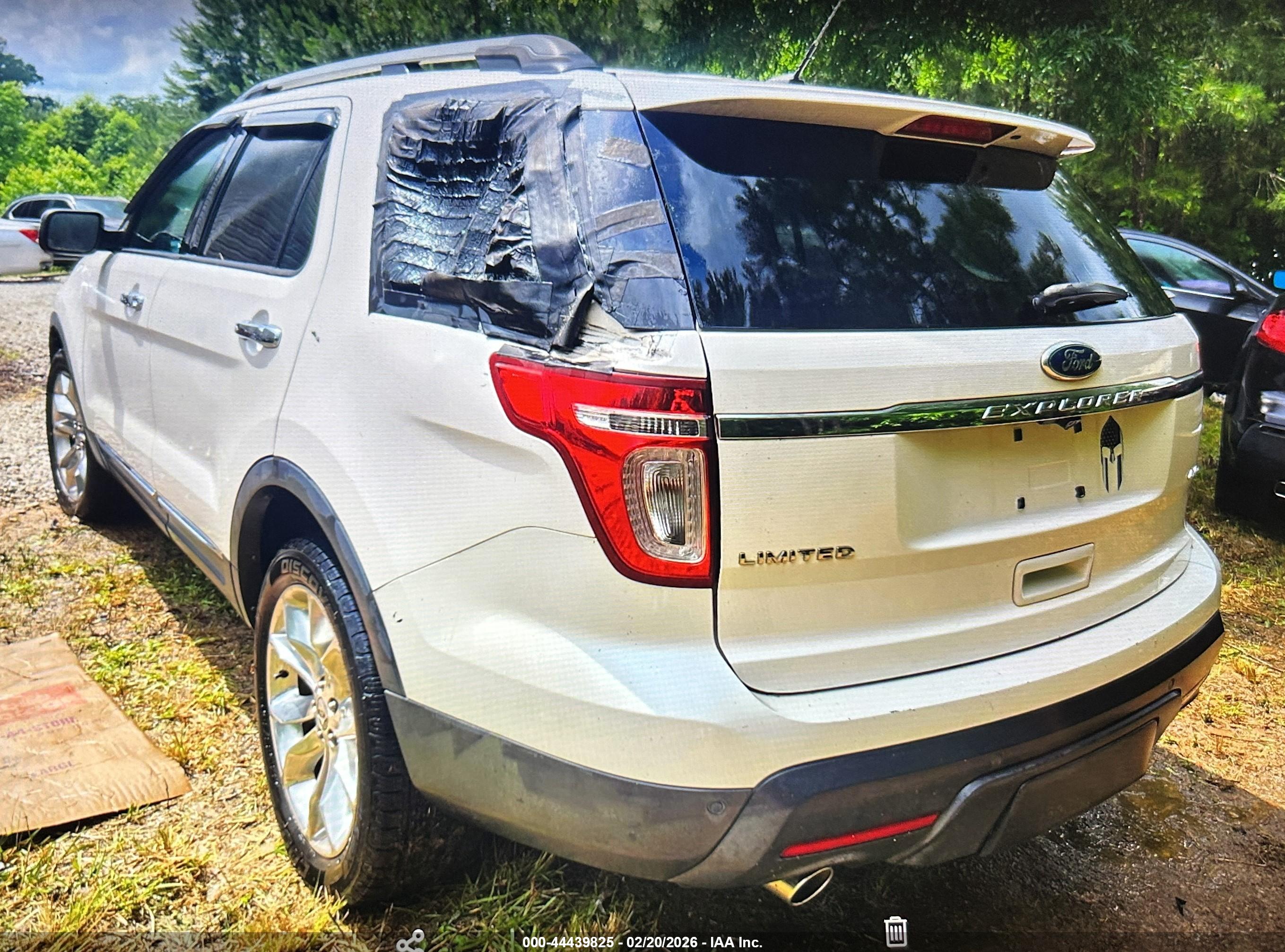 FORD EXPLORER image 3