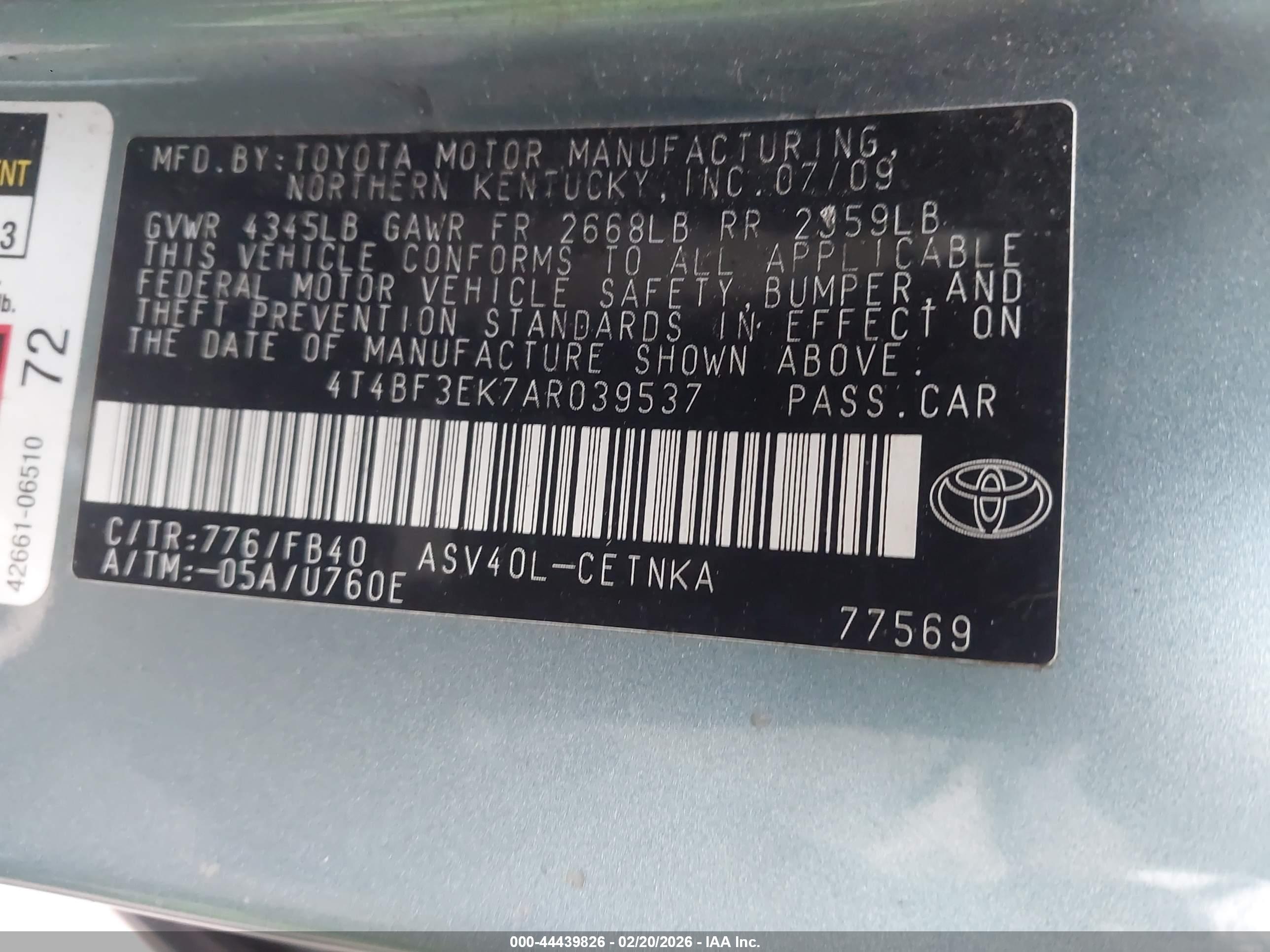 TOYOTA CAMRY image 9