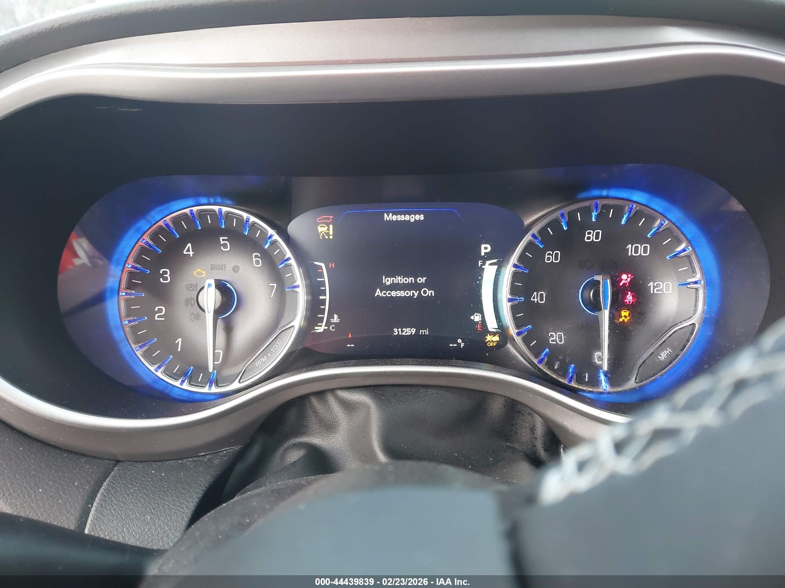 CHRYSLER PACIFICA image 7
