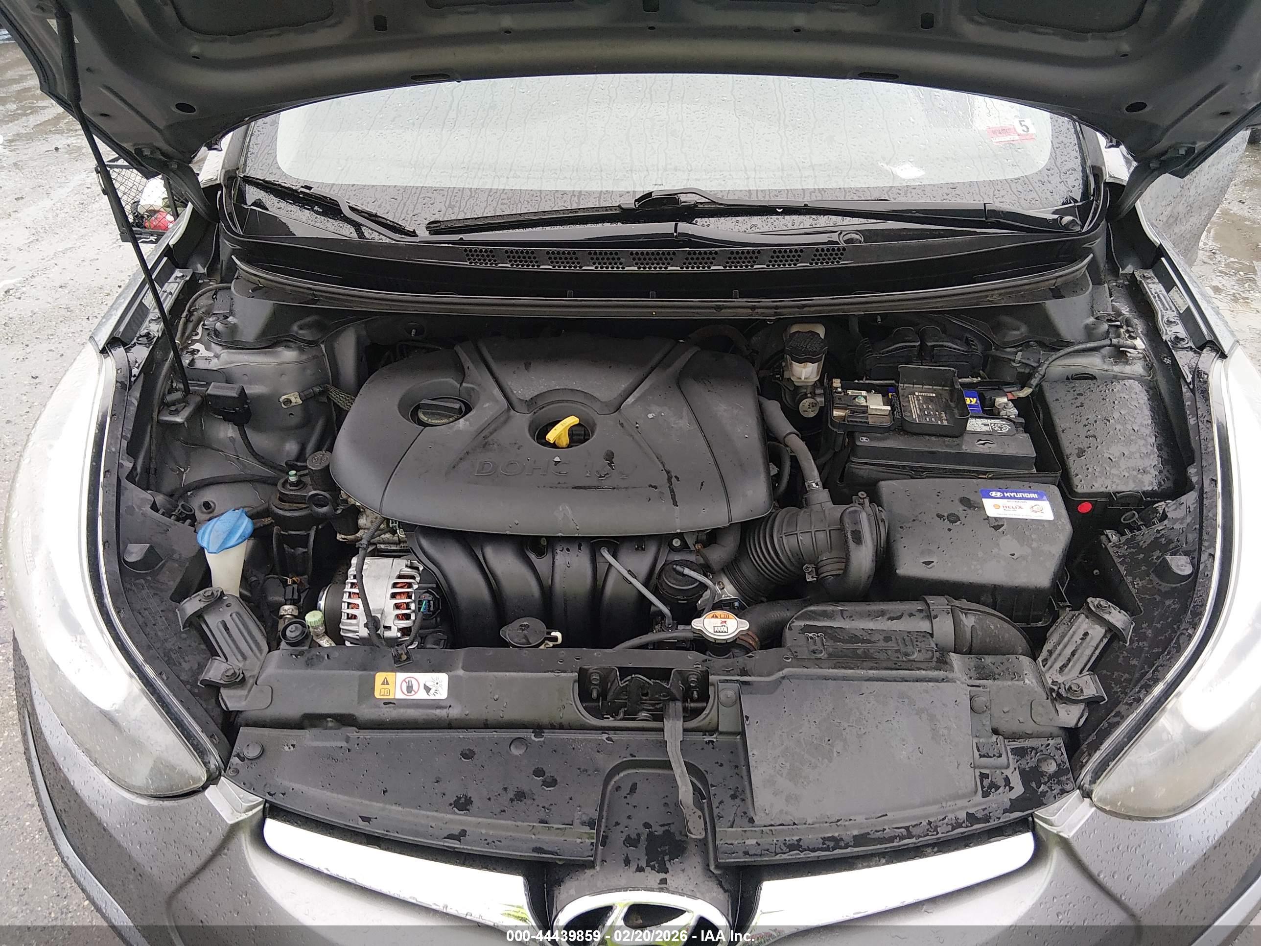 HYUNDAI ELANTRA image 10
