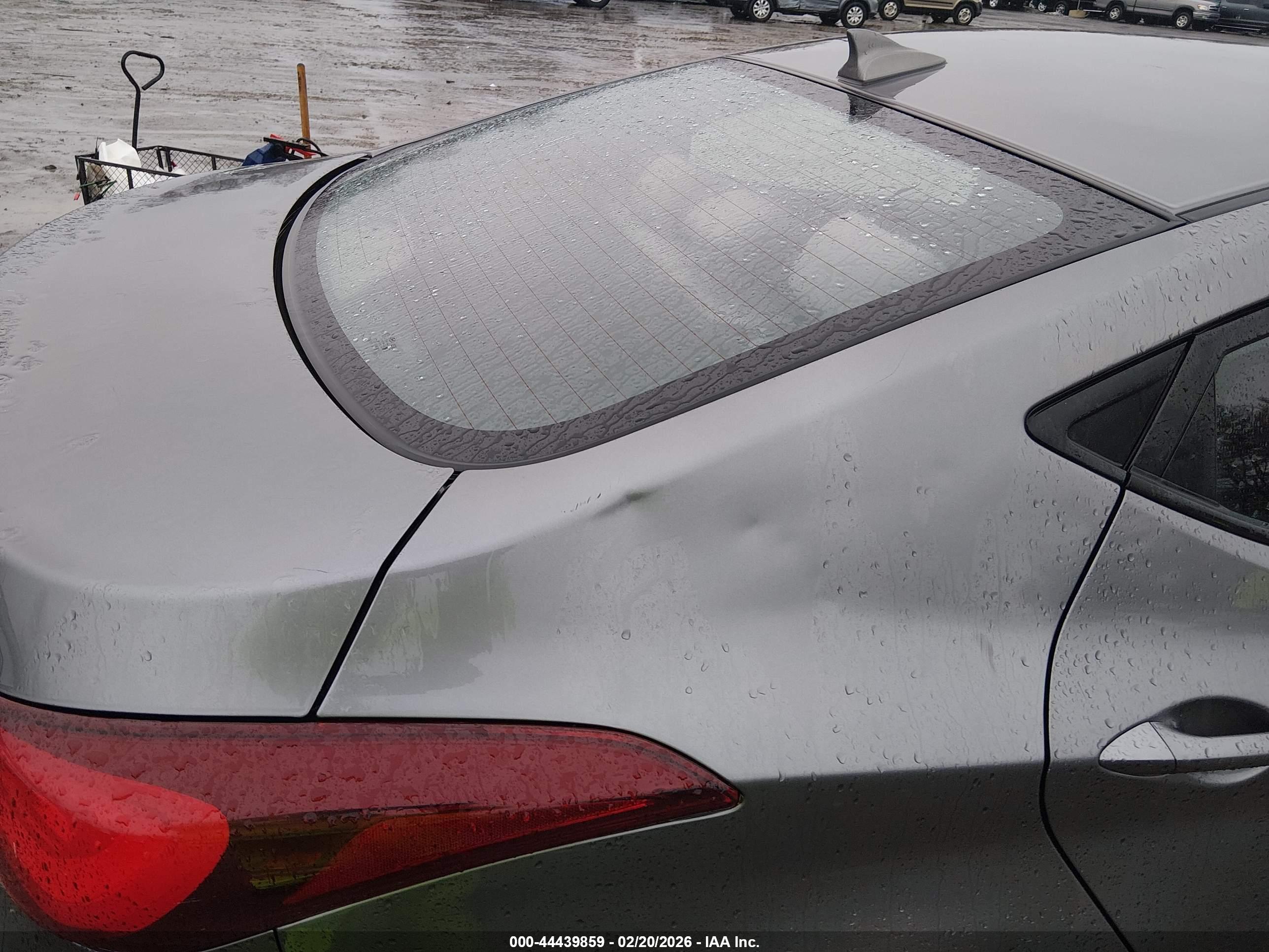 HYUNDAI ELANTRA image 6