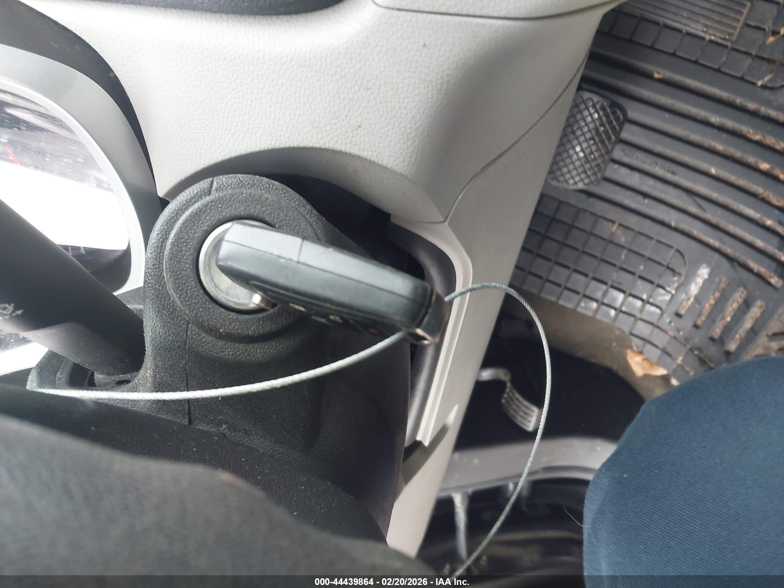 CHEVROLET EQUINOX image 11