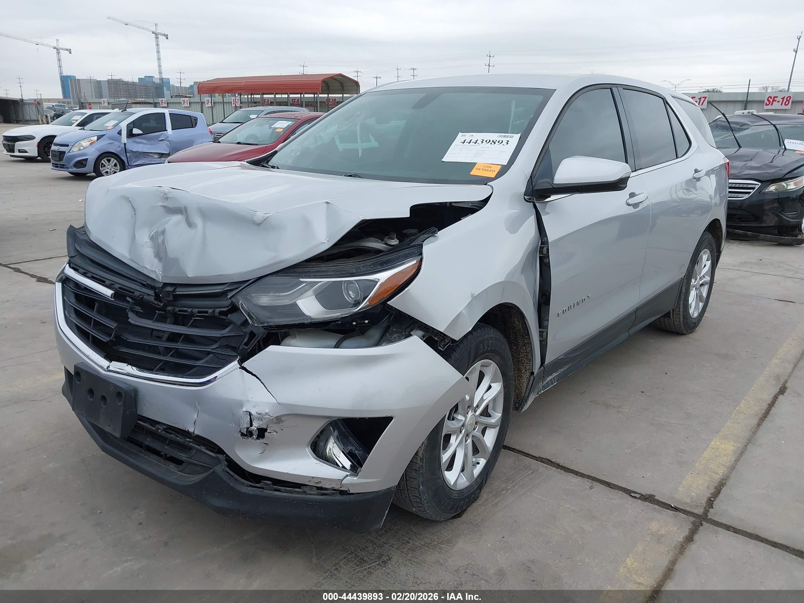 CHEVROLET EQUINOX image 2