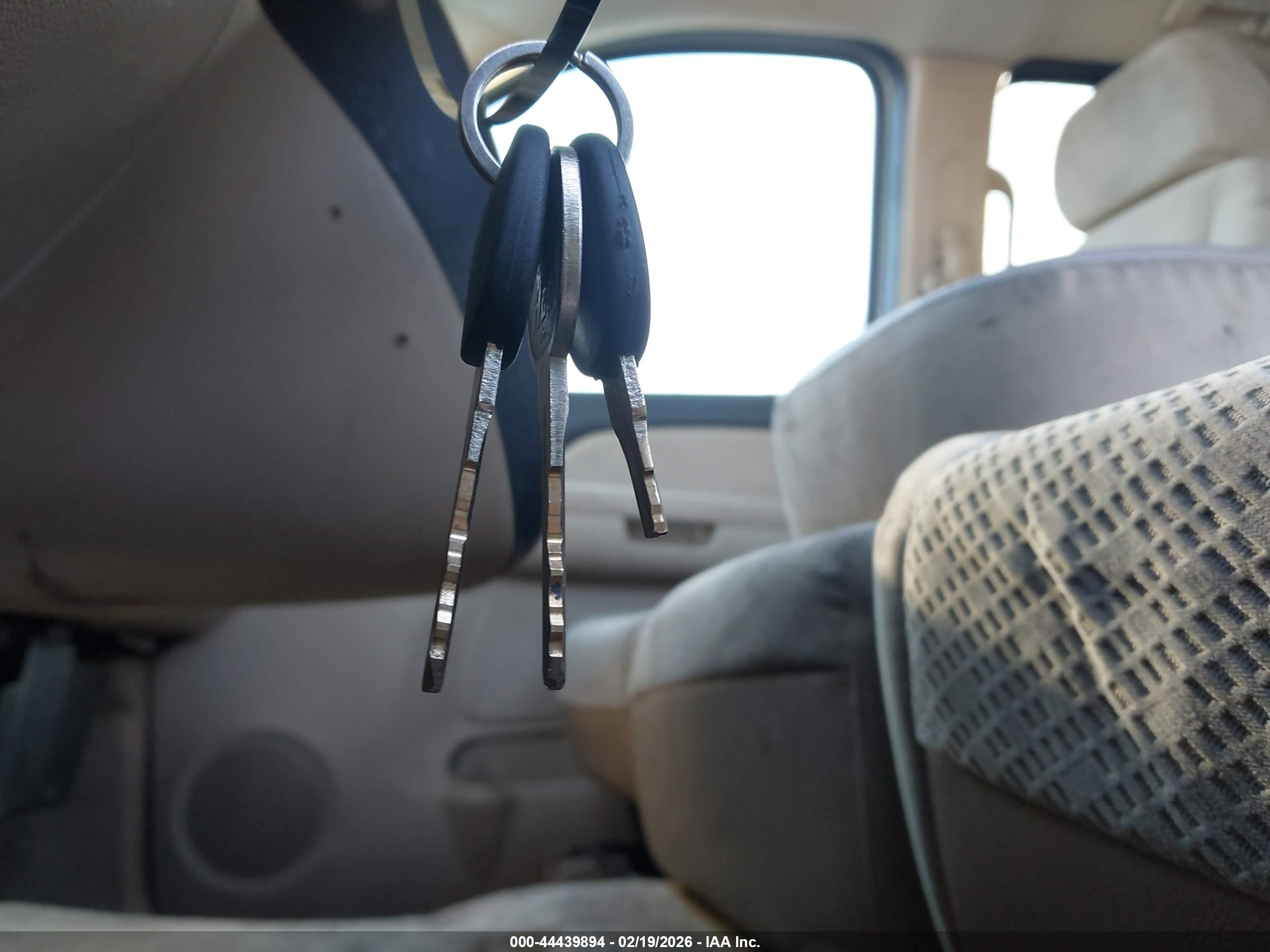 CHEVROLET TAHOE image 11