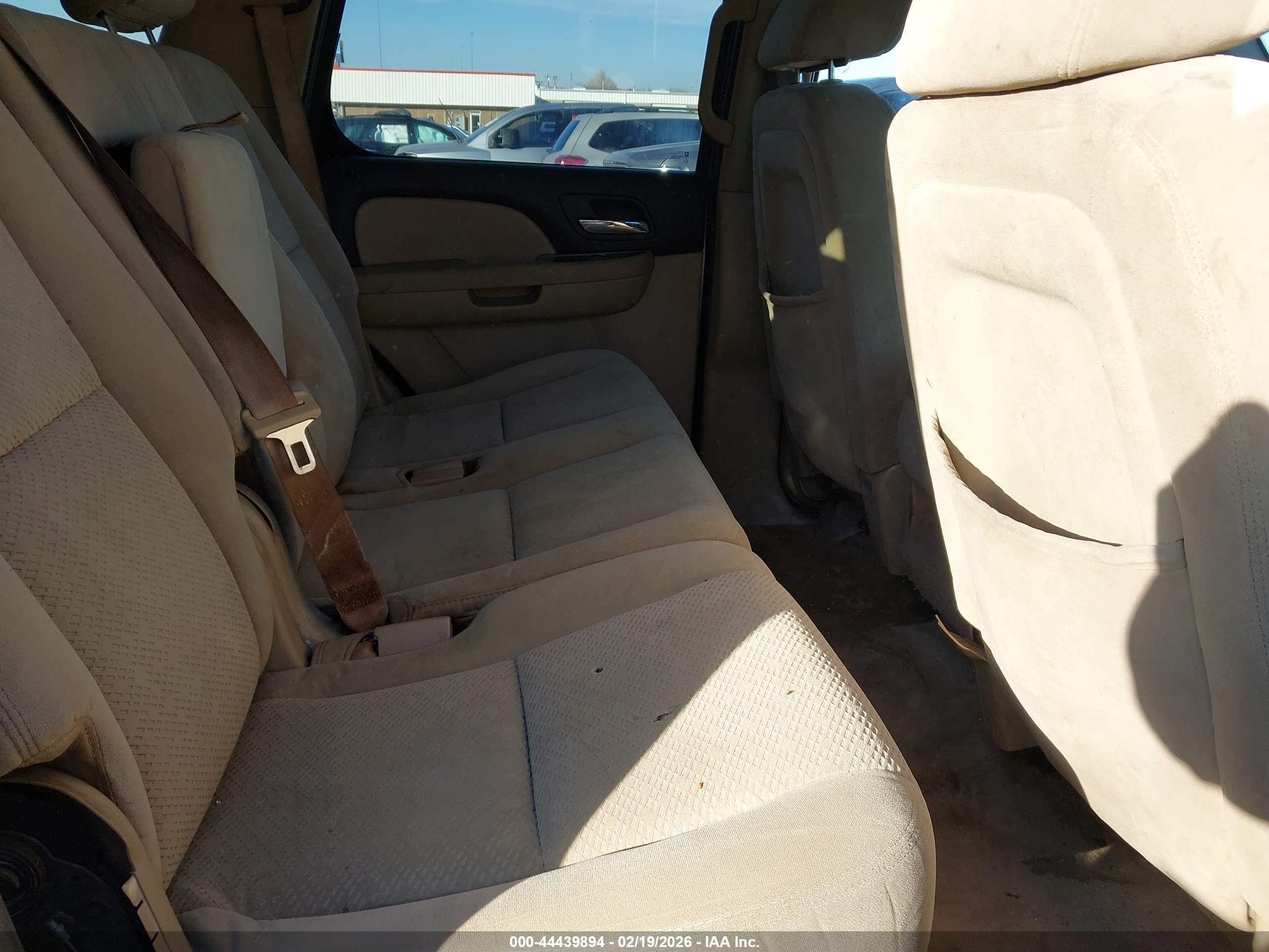 CHEVROLET TAHOE image 8