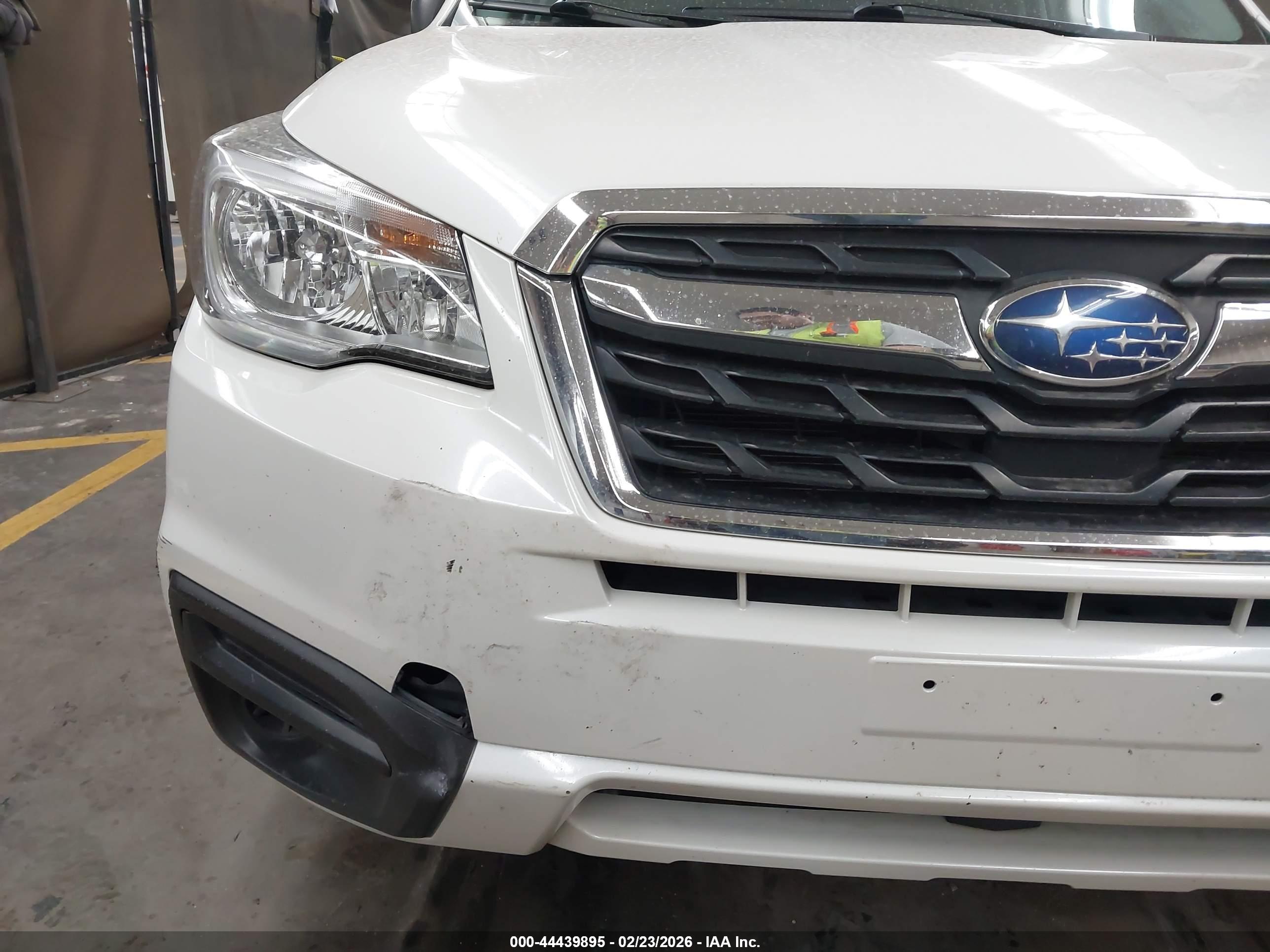 SUBARU FORESTER image 6