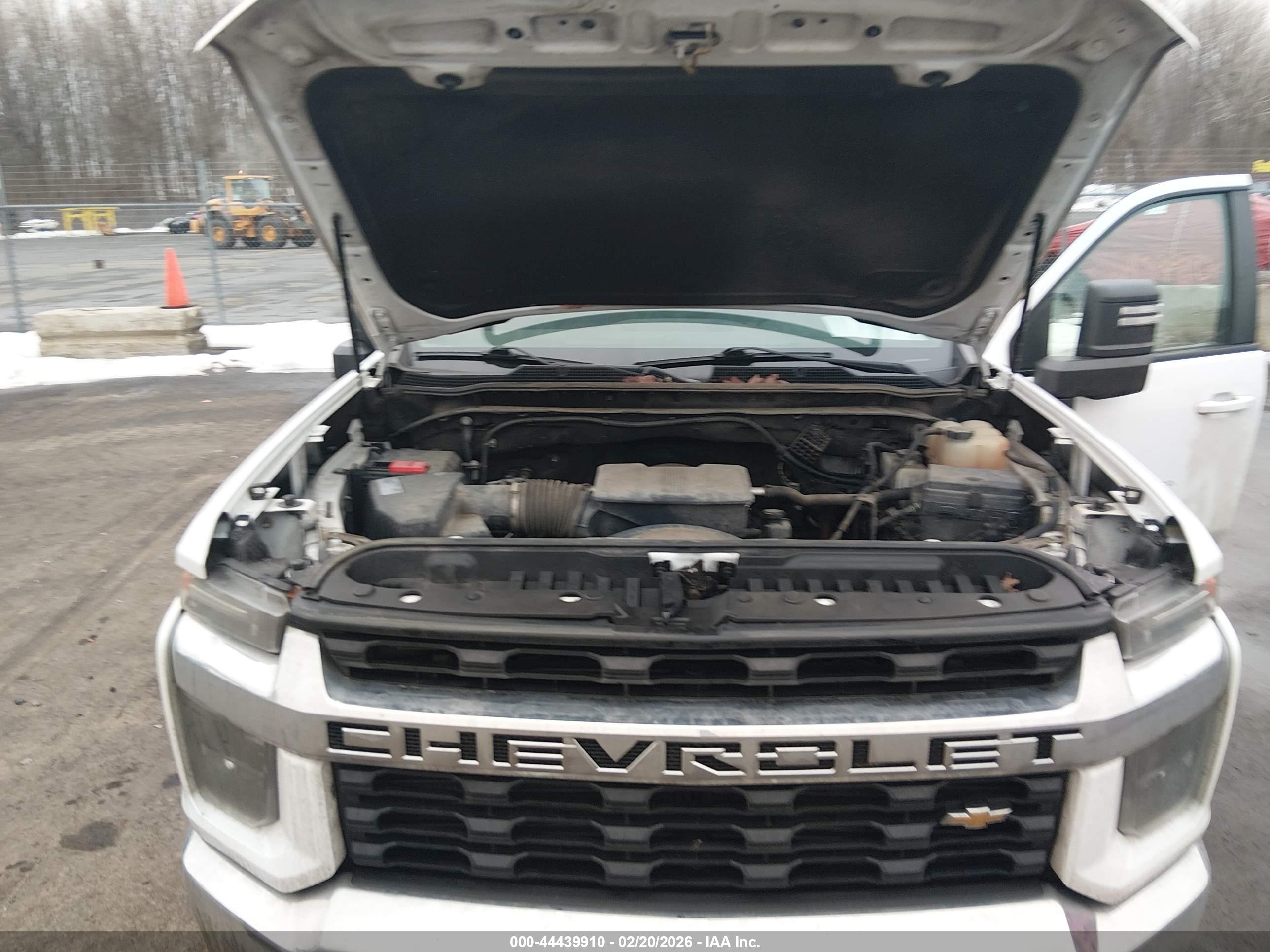 CHEVROLET SILVERADO image 10