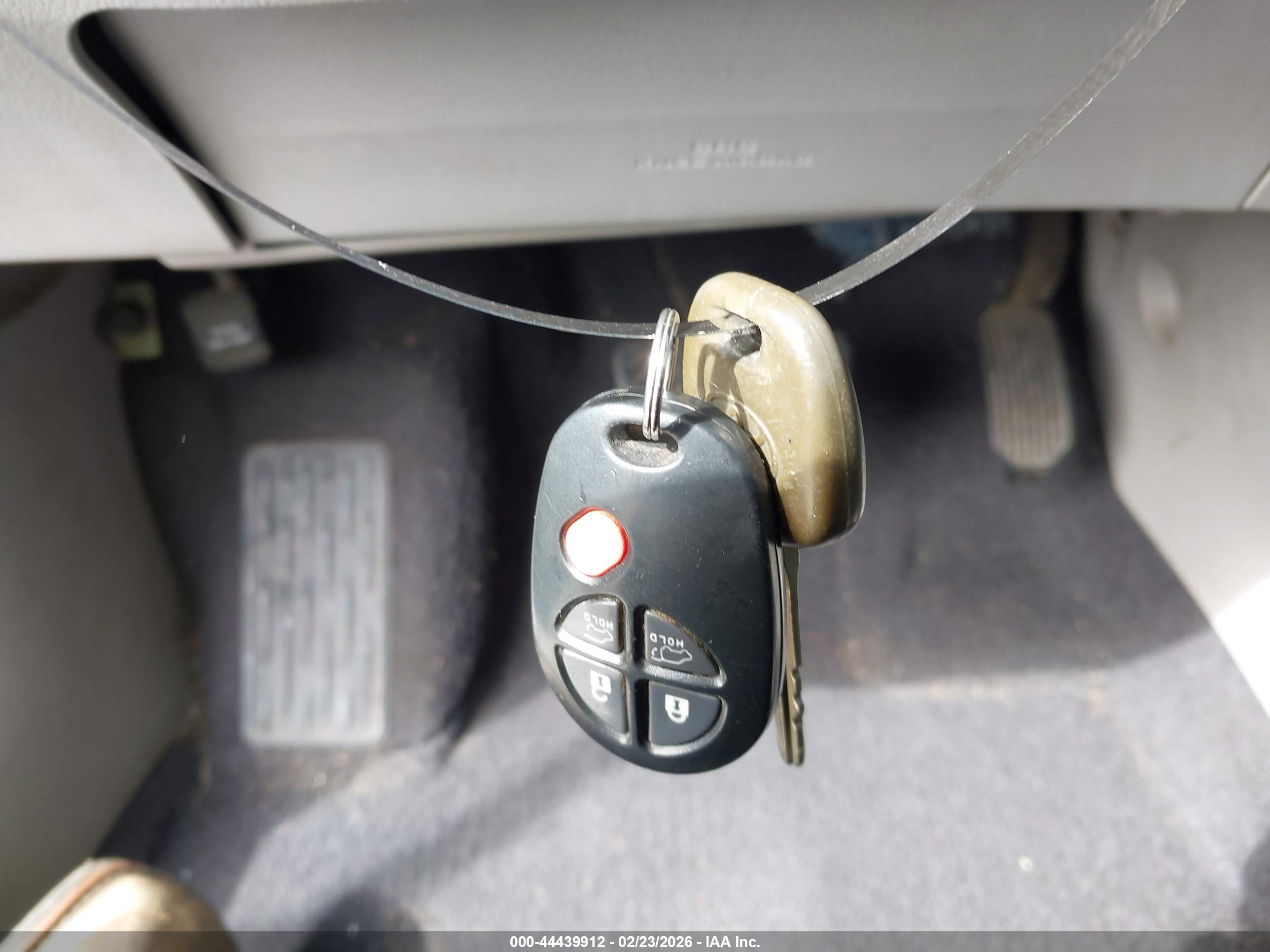 TOYOTA HIGHLANDER image 11